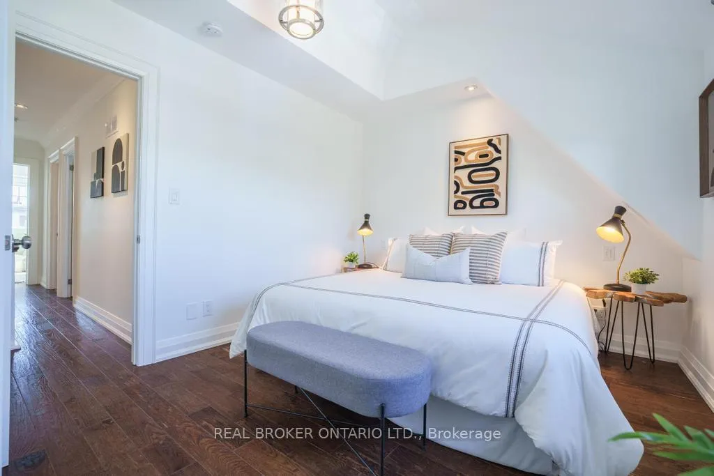 Photo 22 of 5 Heyworth Crescent S, Toronto, East End-Danforth — HOMEH