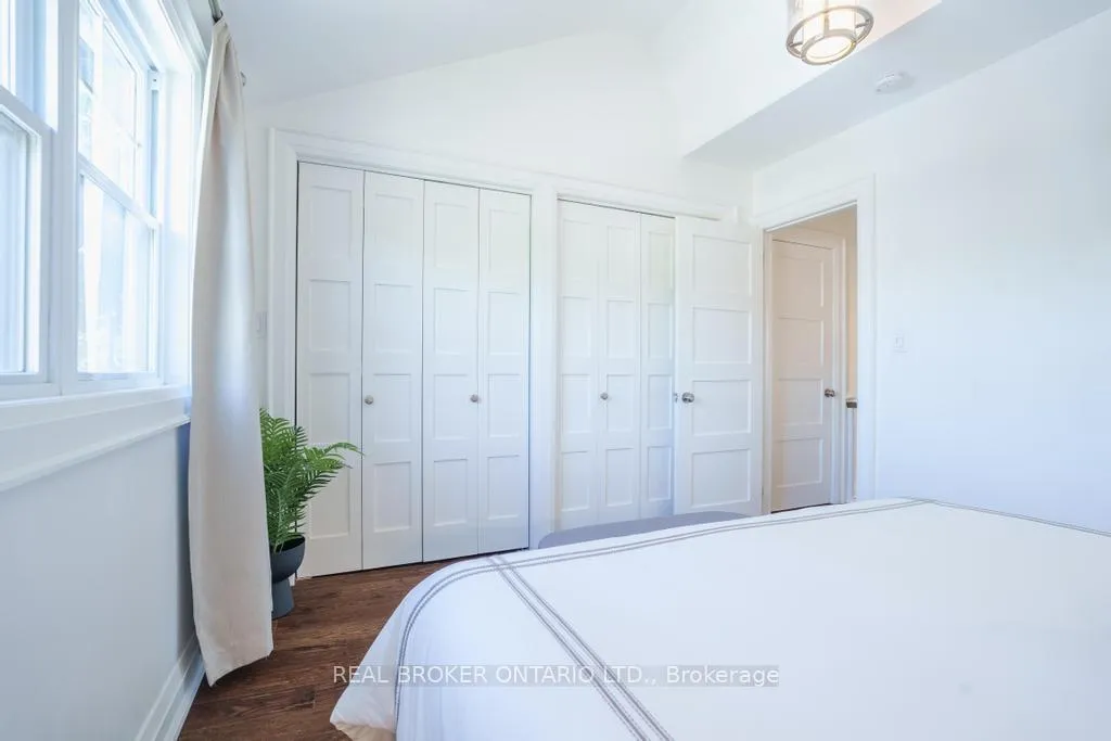 Photo 23 of 5 Heyworth Crescent S, Toronto, East End-Danforth — HOMEH