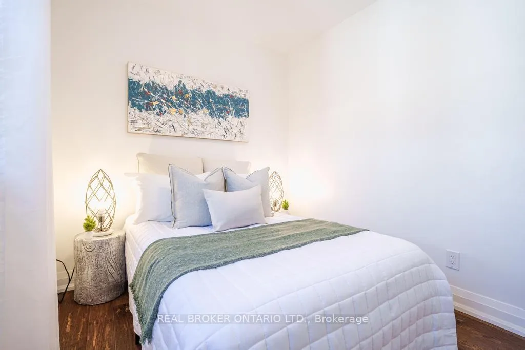Photo 28 of 5 Heyworth Crescent S, Toronto, East End-Danforth — HOMEH
