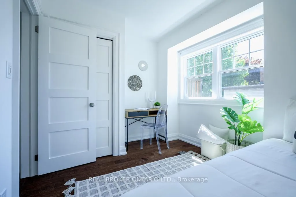 Photo 31 of 5 Heyworth Crescent S, Toronto, East End-Danforth — HOMEH