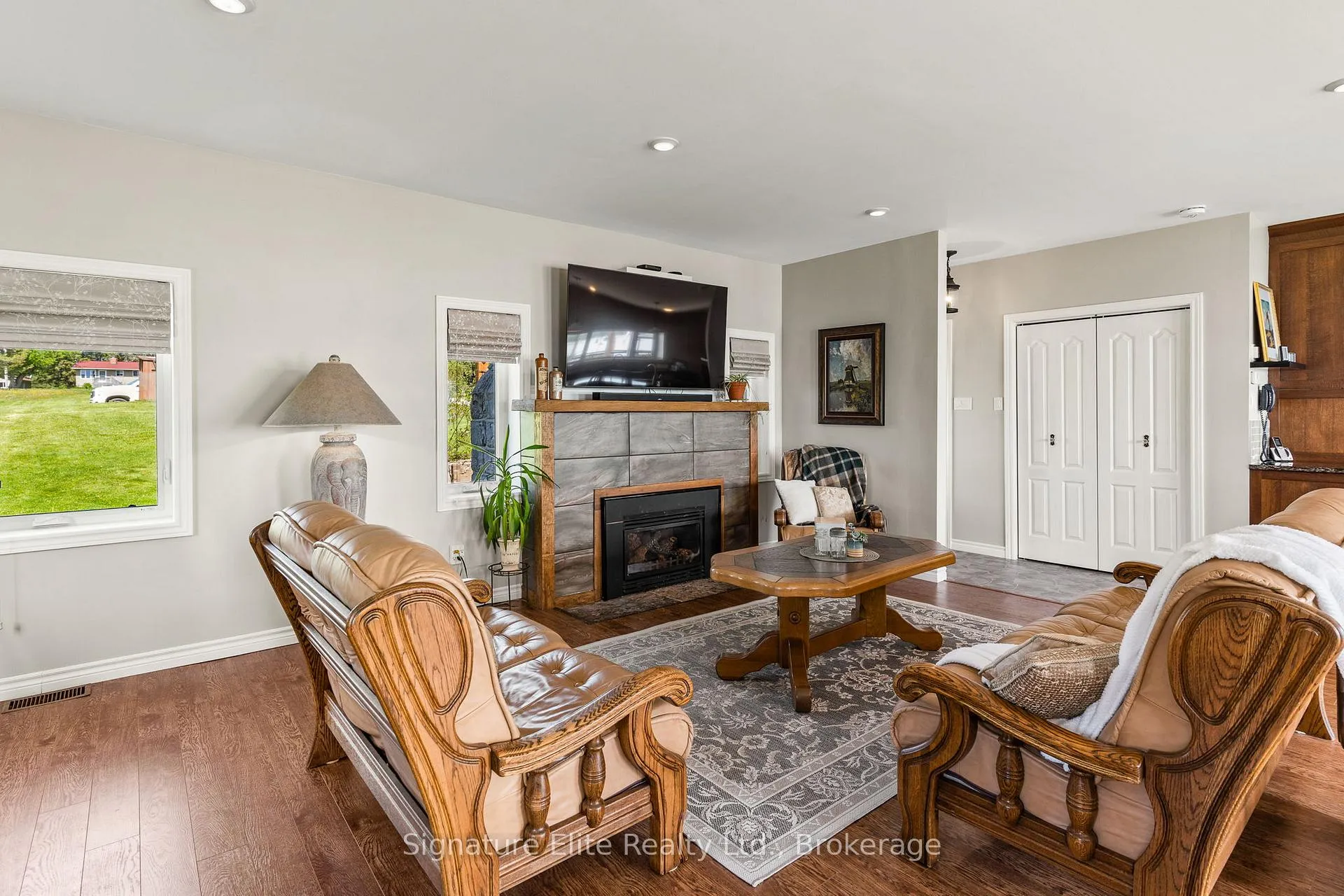 Photo 12 of 9 Fieldview Drive, Kawartha Lakes, Bexley — HOMEH