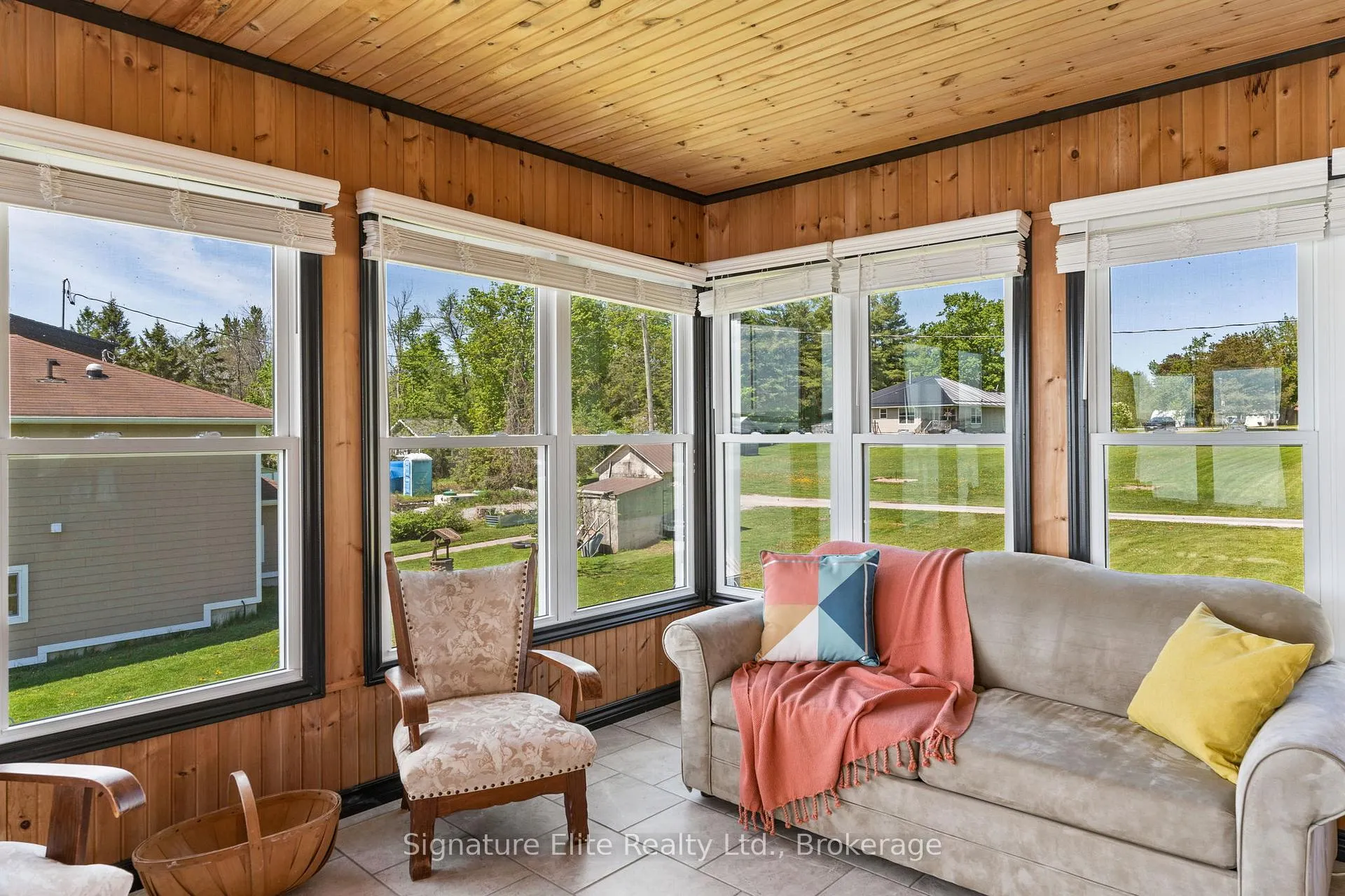 Photo 48 of 9 Fieldview Drive, Kawartha Lakes, Bexley — HOMEH