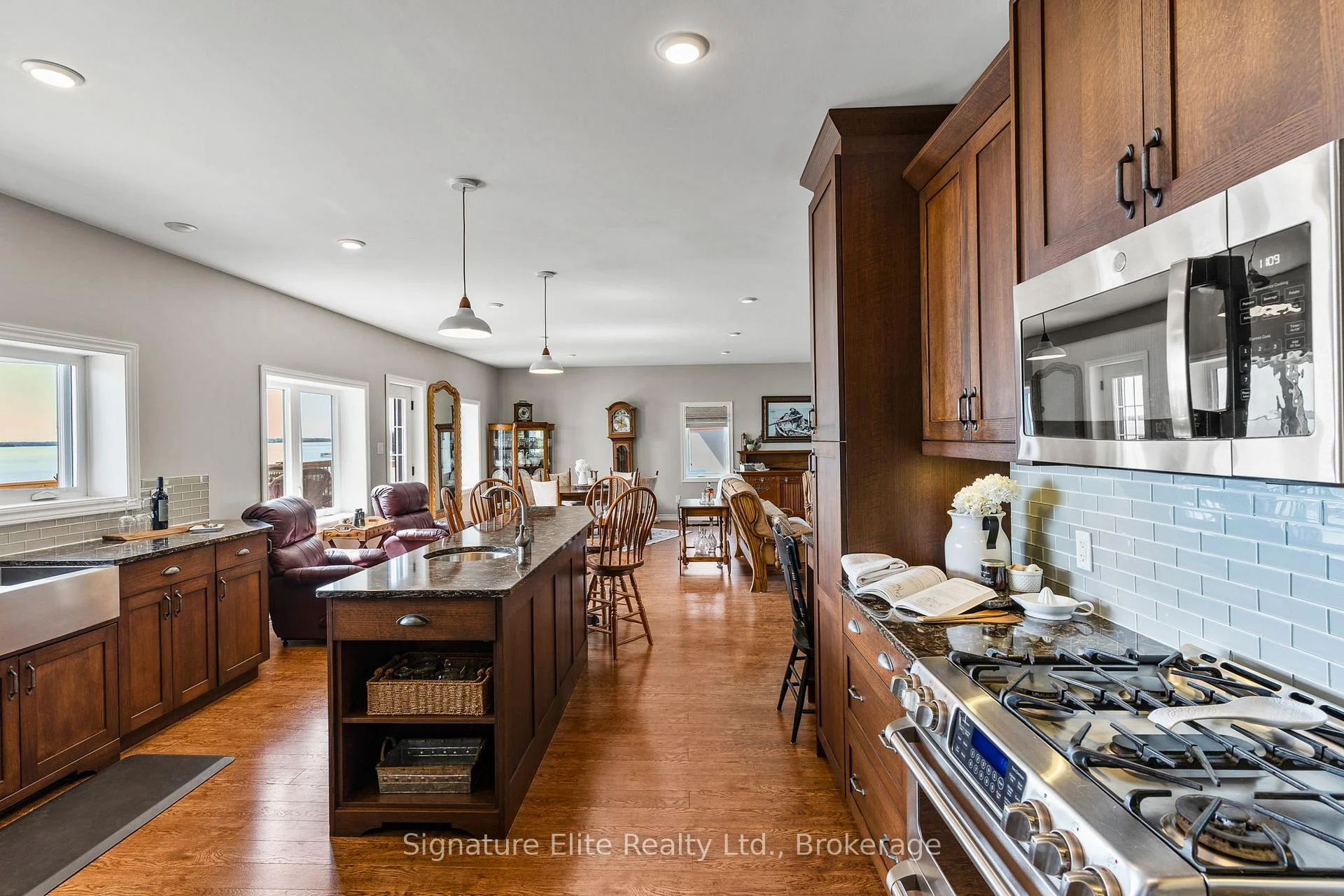 Photo 2 of 9 Fieldview Drive, Kawartha Lakes, Bexley — HOMEH