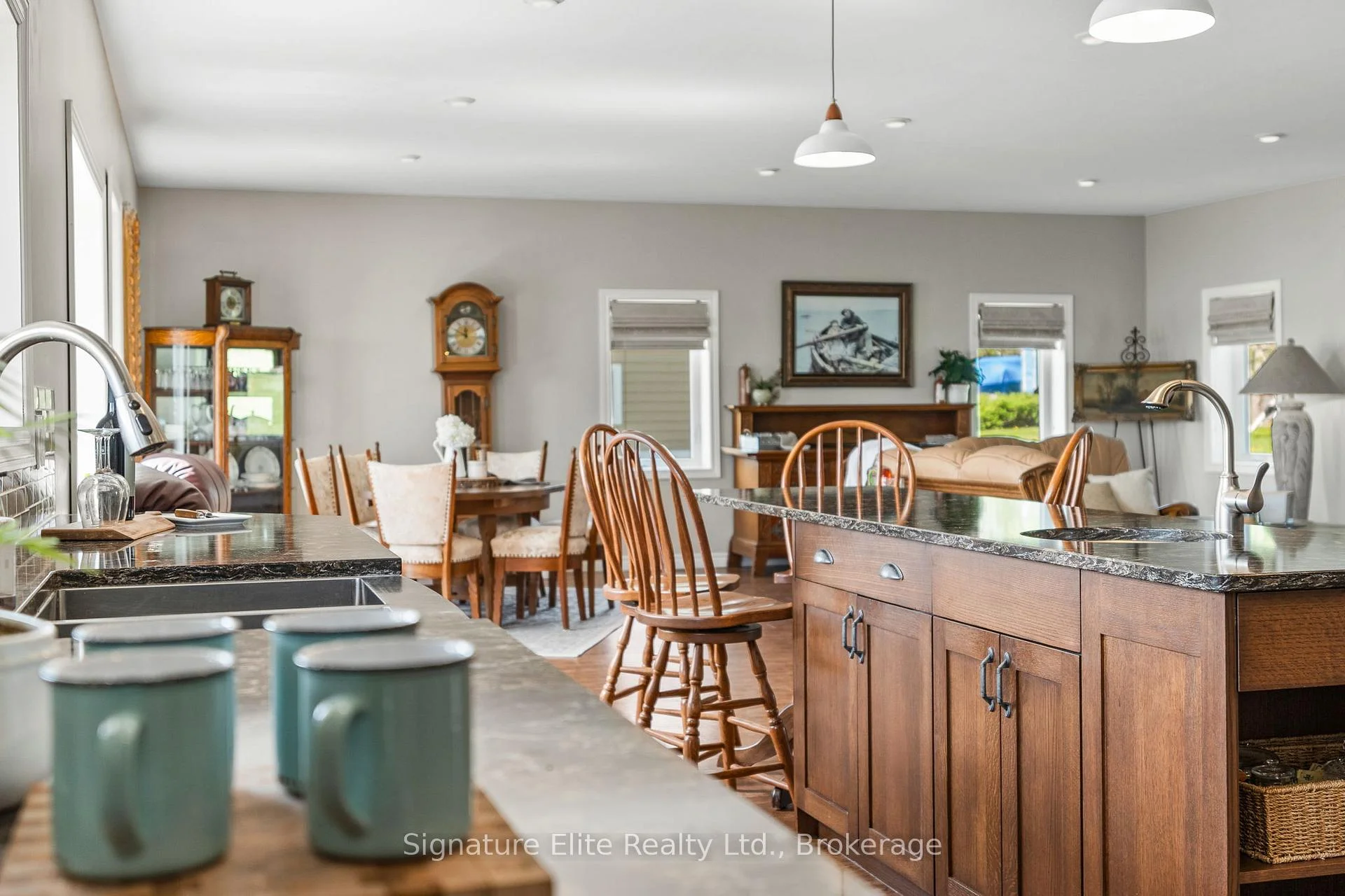 Photo 10 of 9 Fieldview Drive, Kawartha Lakes, Bexley — HOMEH