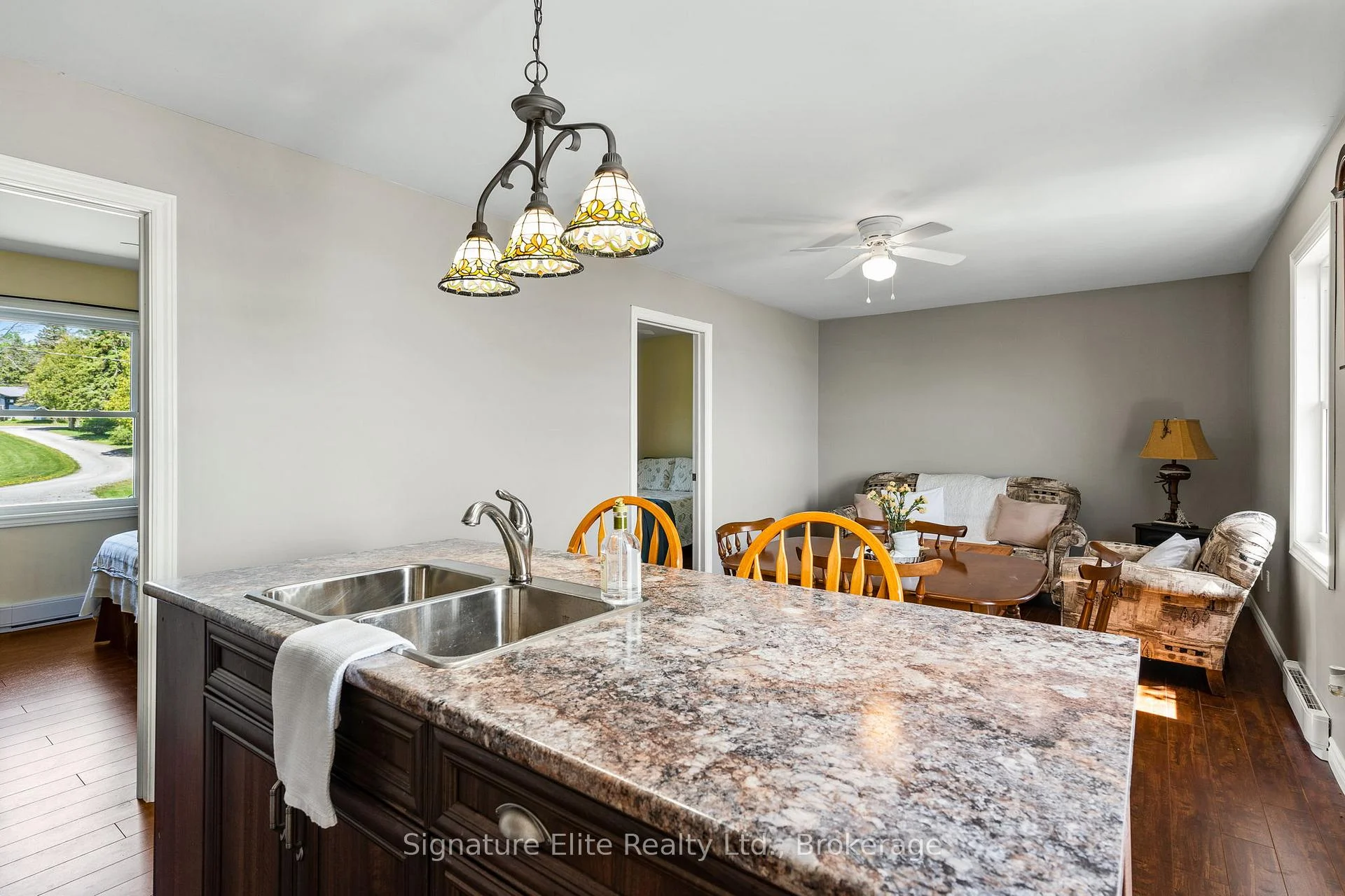 Photo 29 of 9 Fieldview Drive, Kawartha Lakes, Bexley — HOMEH