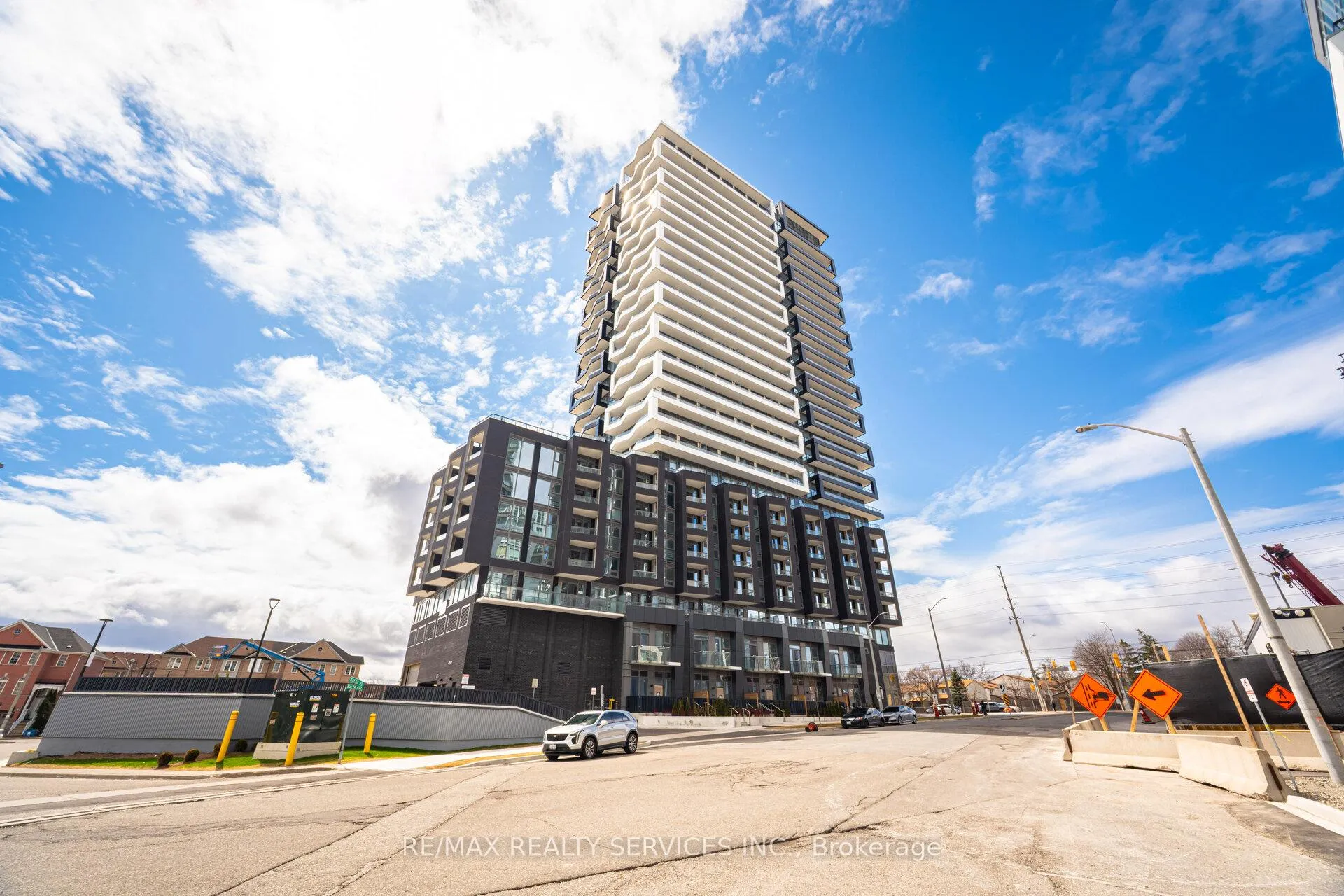 Photo 1 of Unit 2003, 260 Malta Avenue, Brampton, Brampton South — HOMEH
