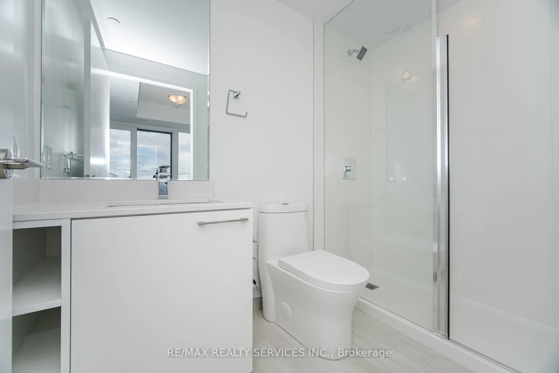 Photo 17 of Unit 2003, 260 Malta Avenue, Brampton, Brampton South — HOMEH