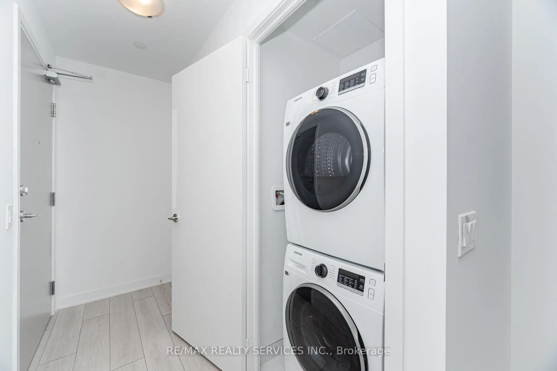 Photo 22 of Unit 2003, 260 Malta Avenue, Brampton, Brampton South — HOMEH