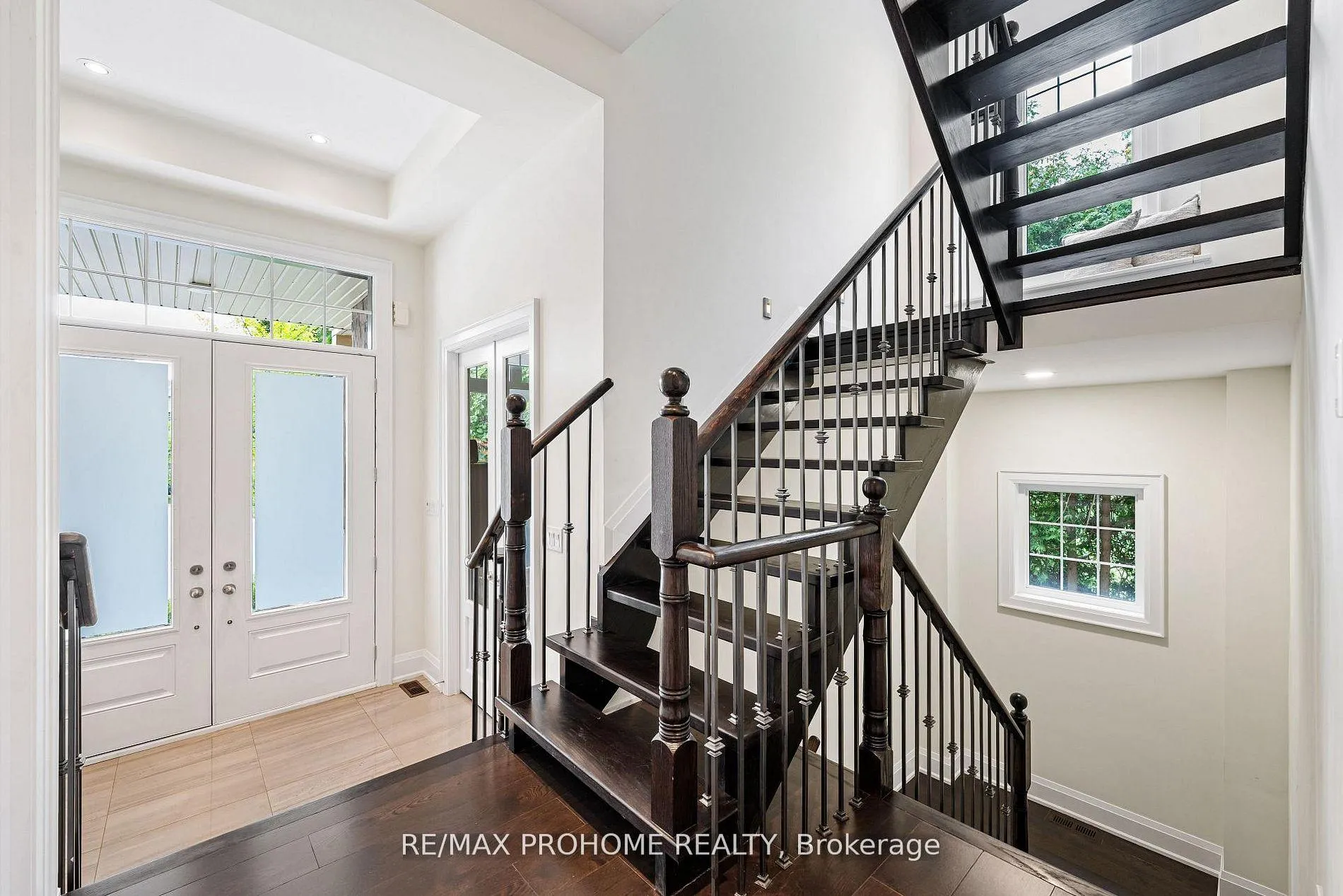 Photo 5 of 17 Alma Walker Way, Markham, Old Markham Village — HOMEH