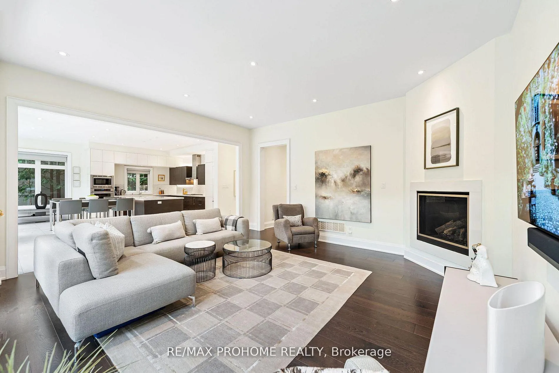 Photo 9 of 17 Alma Walker Way, Markham, Old Markham Village — HOMEH