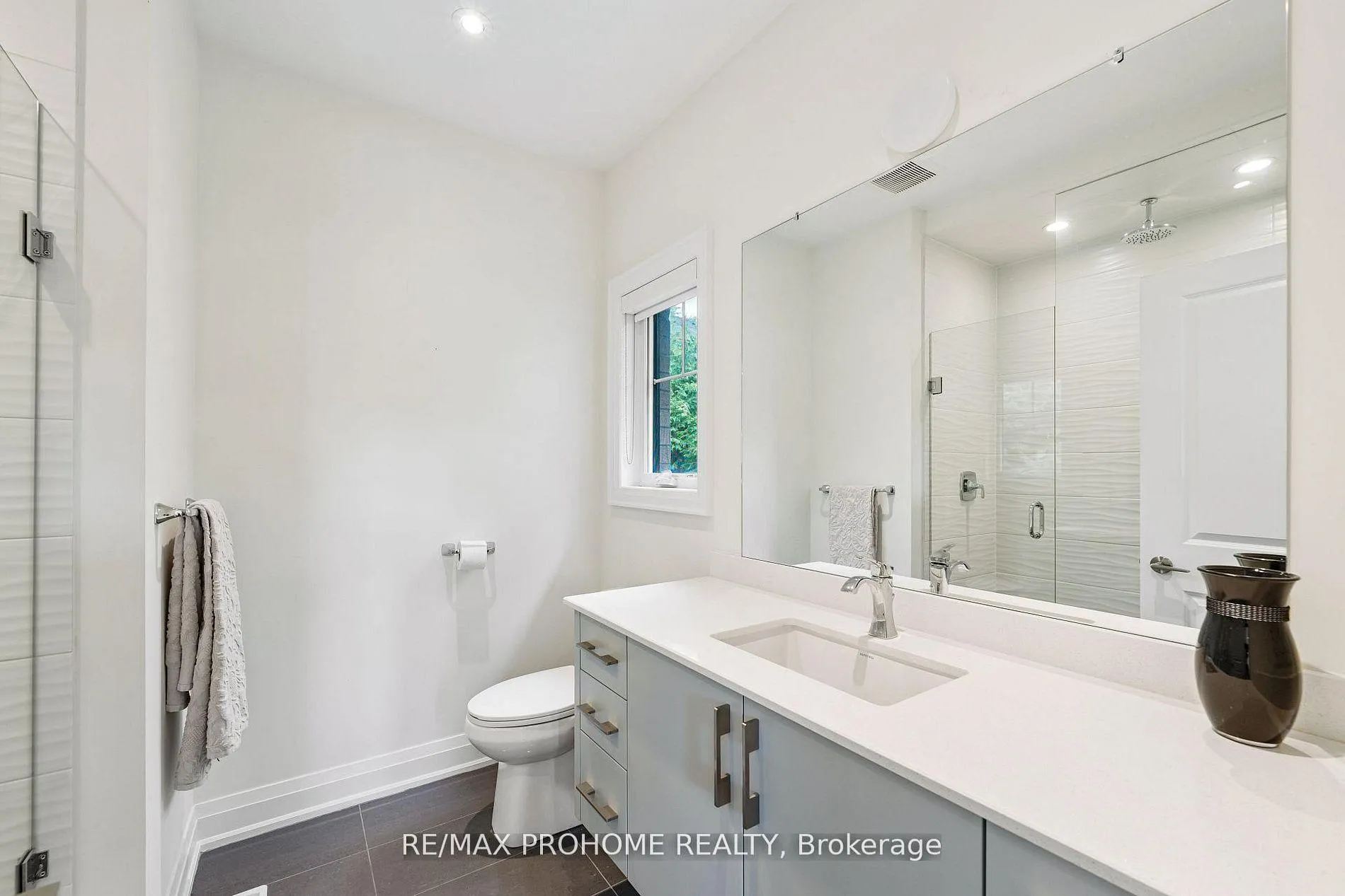 Photo 32 of 17 Alma Walker Way, Markham, Old Markham Village — HOMEH
