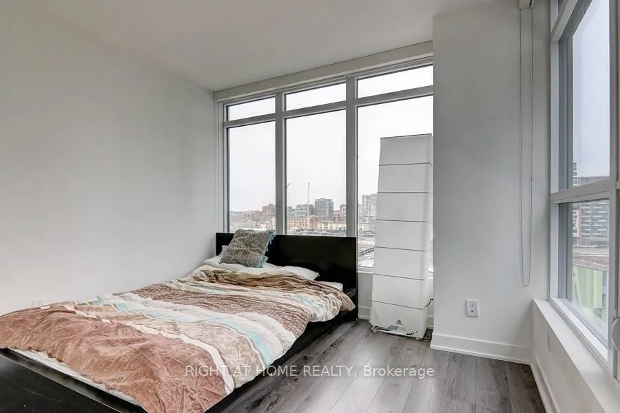 Photo 8 of Unit 906, 80 Queens Wharf Road, Toronto, Waterfront Communities — HOMEH