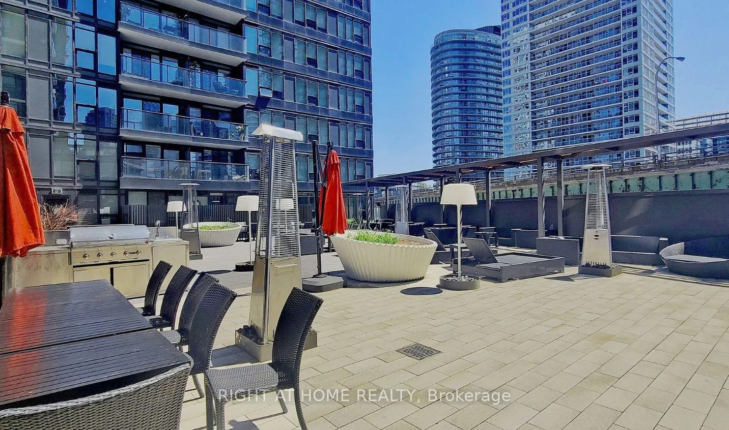 Photo 17 of Unit 906, 80 Queens Wharf Road, Toronto, Waterfront Communities — HOMEH