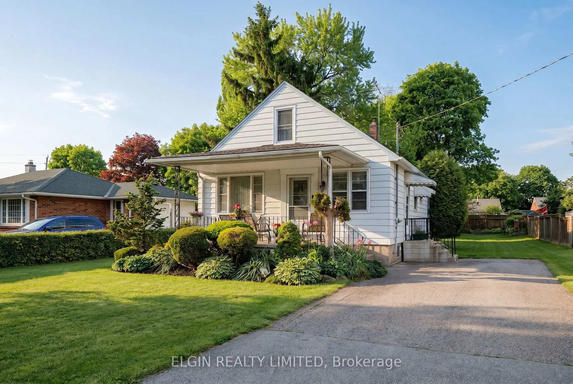 Photo 1 of 59 Churchill Crescent, St. Thomas — HOMEH