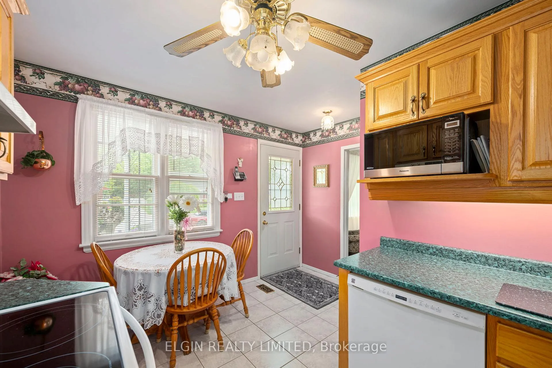 Photo 7 of 59 Churchill Crescent, St. Thomas — HOMEH