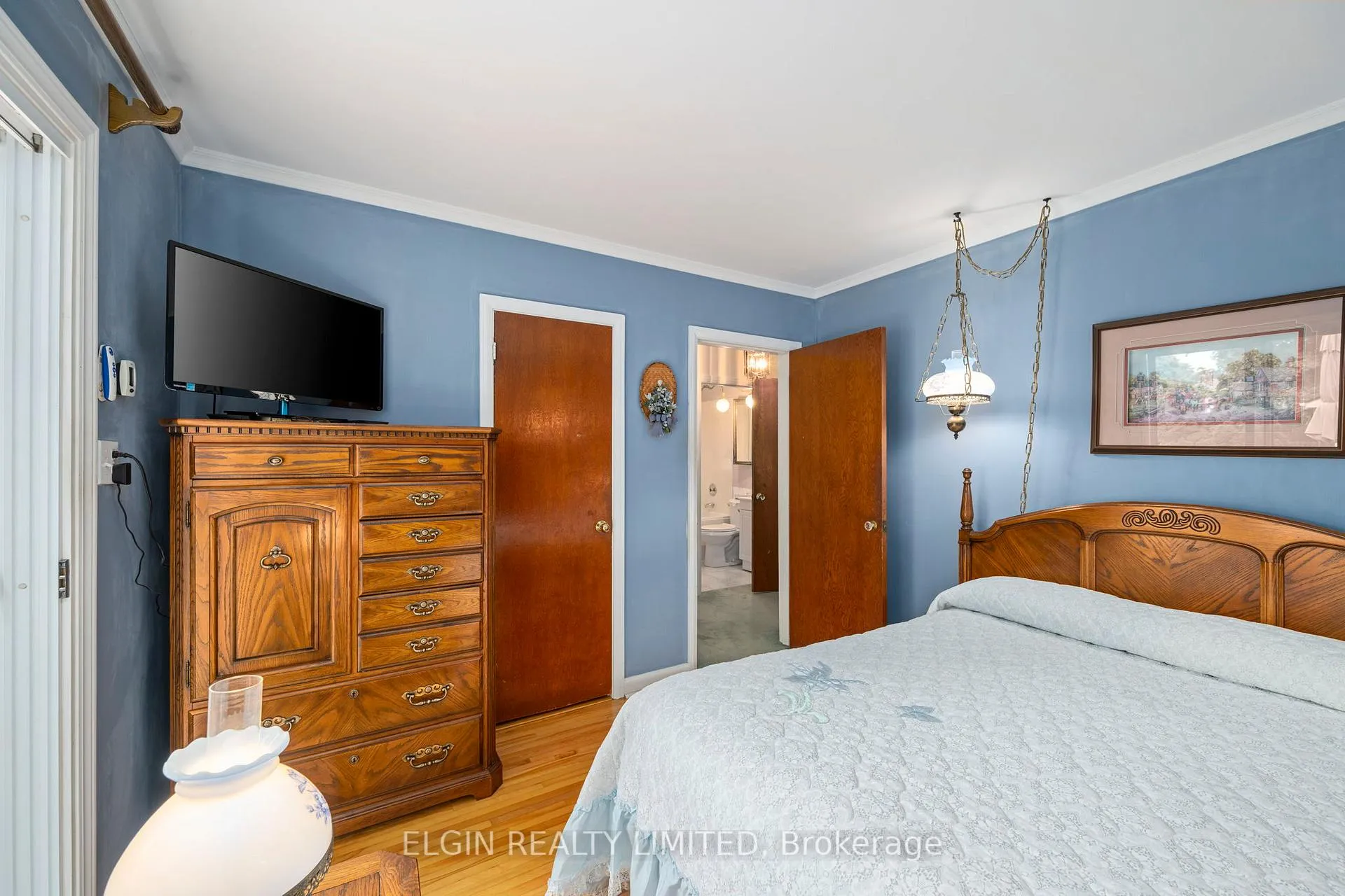Photo 12 of 59 Churchill Crescent, St. Thomas — HOMEH