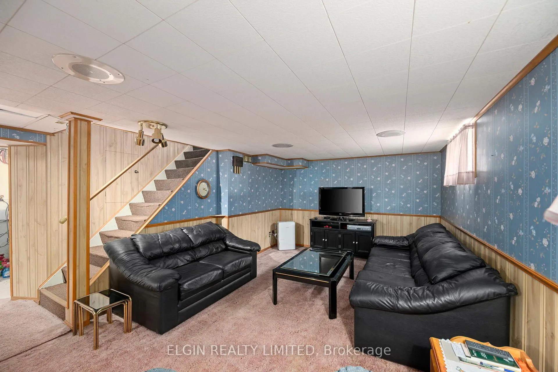 Photo 25 of 59 Churchill Crescent, St. Thomas — HOMEH