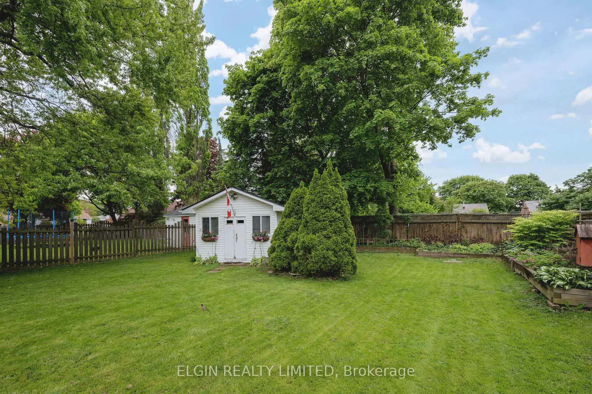 Photo 31 of 59 Churchill Crescent, St. Thomas — HOMEH