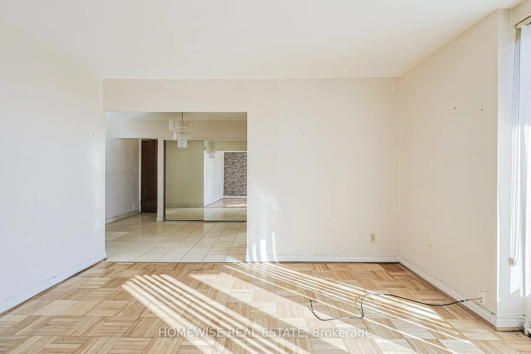 Photo 7 of Unit 307, 485 Kingston Road, Toronto, The Beaches — HOMEH