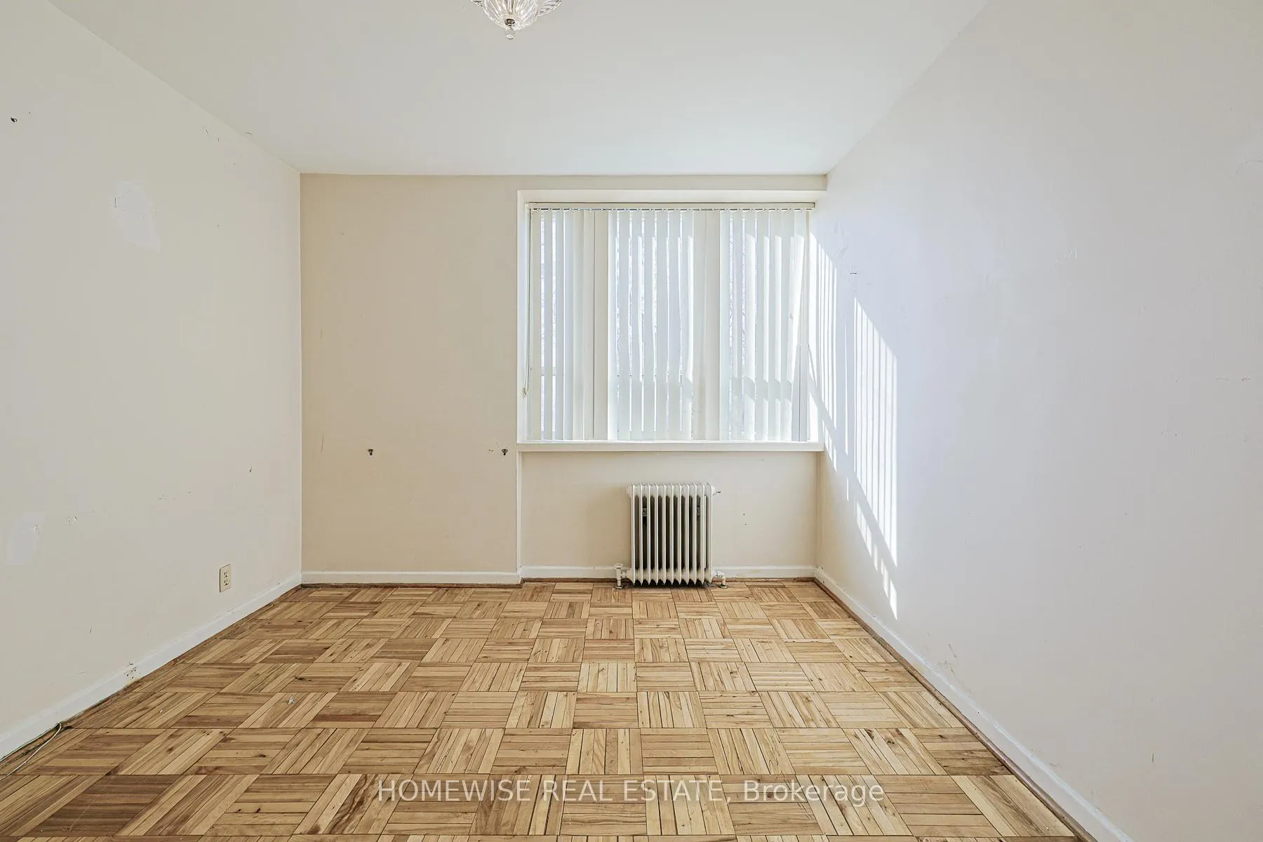Photo 14 of Unit 307, 485 Kingston Road, Toronto, The Beaches — HOMEH