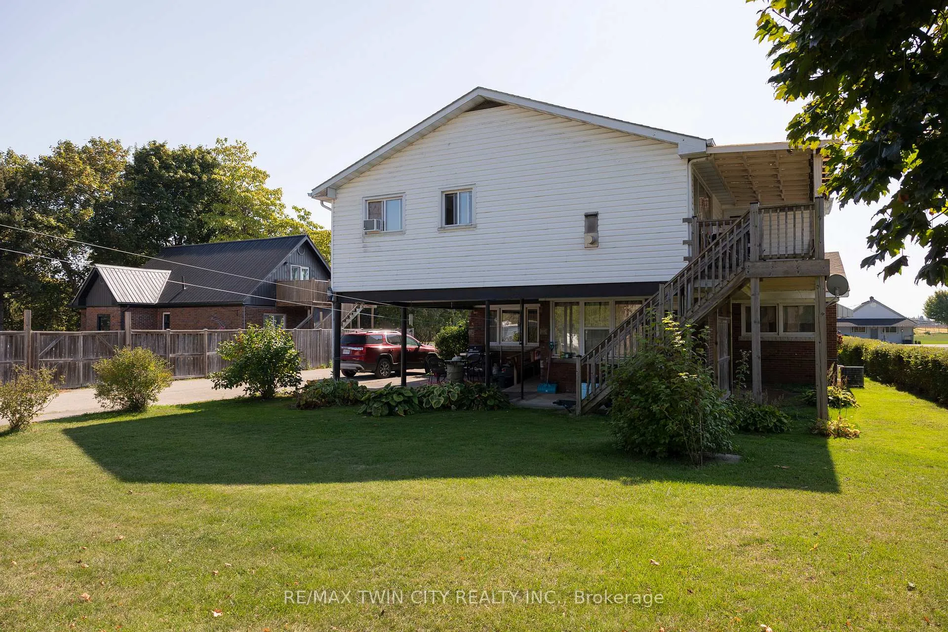 Photo 10 of 206 King Street, Brant, Burford — HOMEH