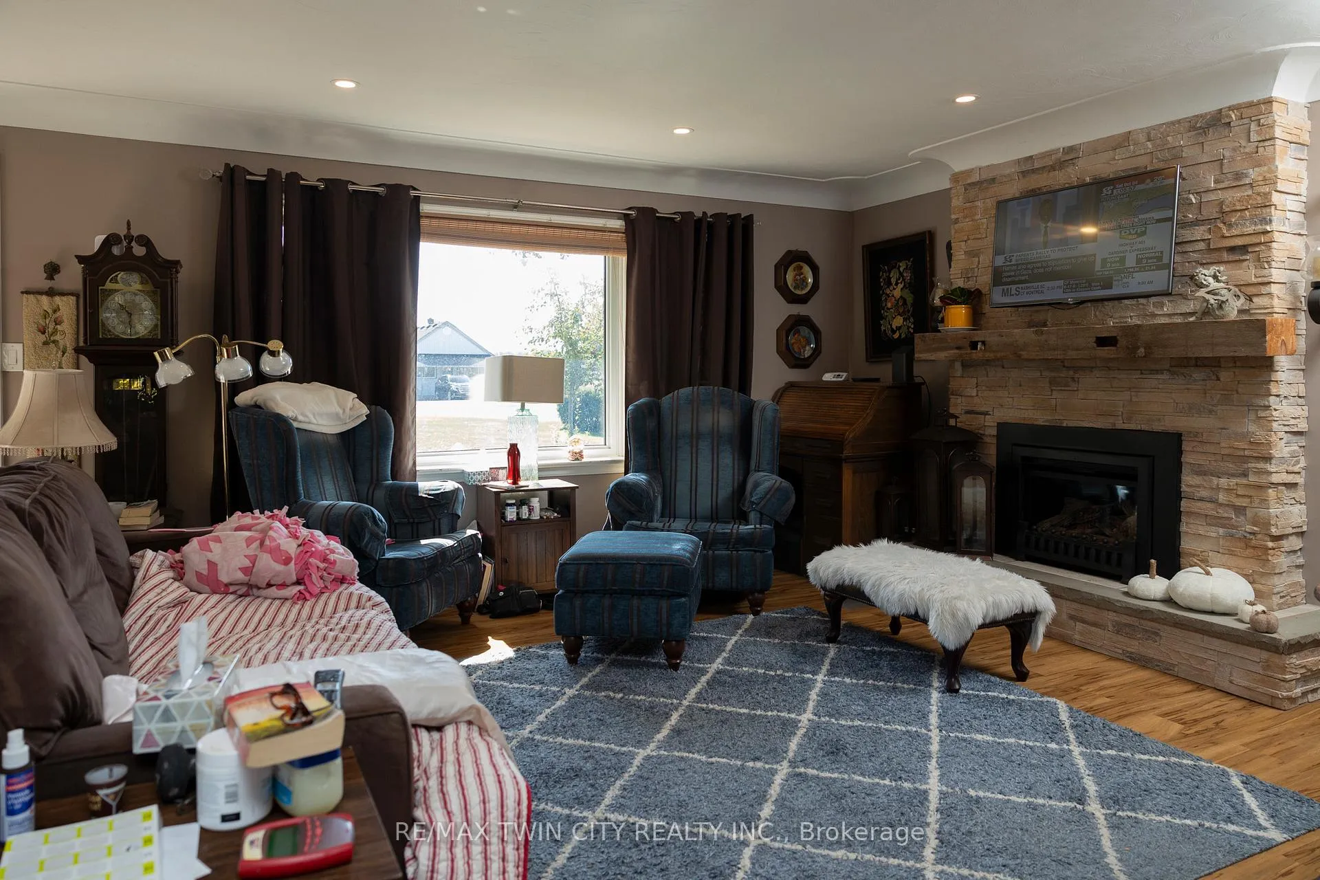 Photo 16 of 206 King Street, Brant, Burford — HOMEH
