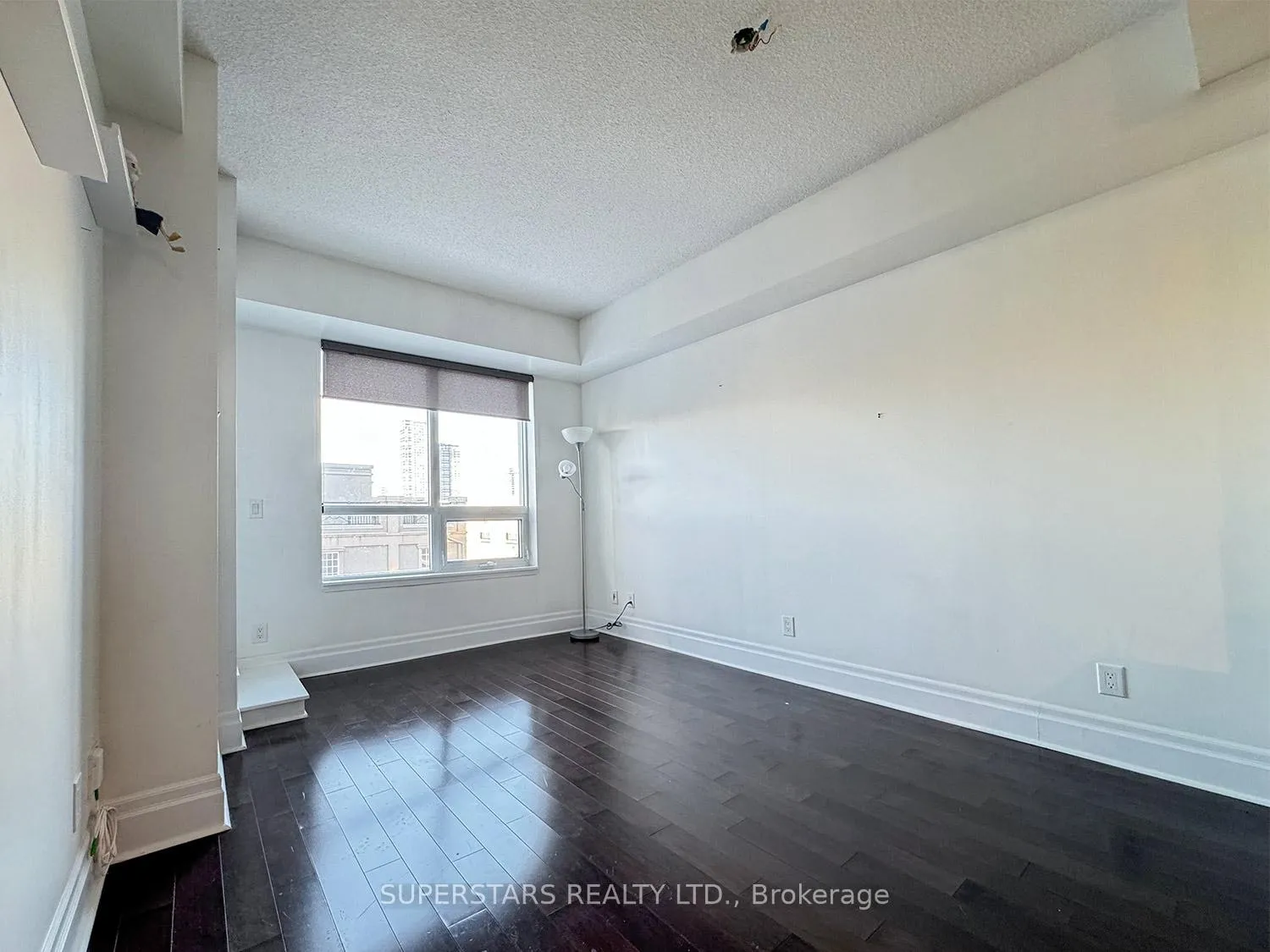 Photo 1 of Unit 402A, 1 Upper Duke Crescent, Markham, Unionville — HOMEH
