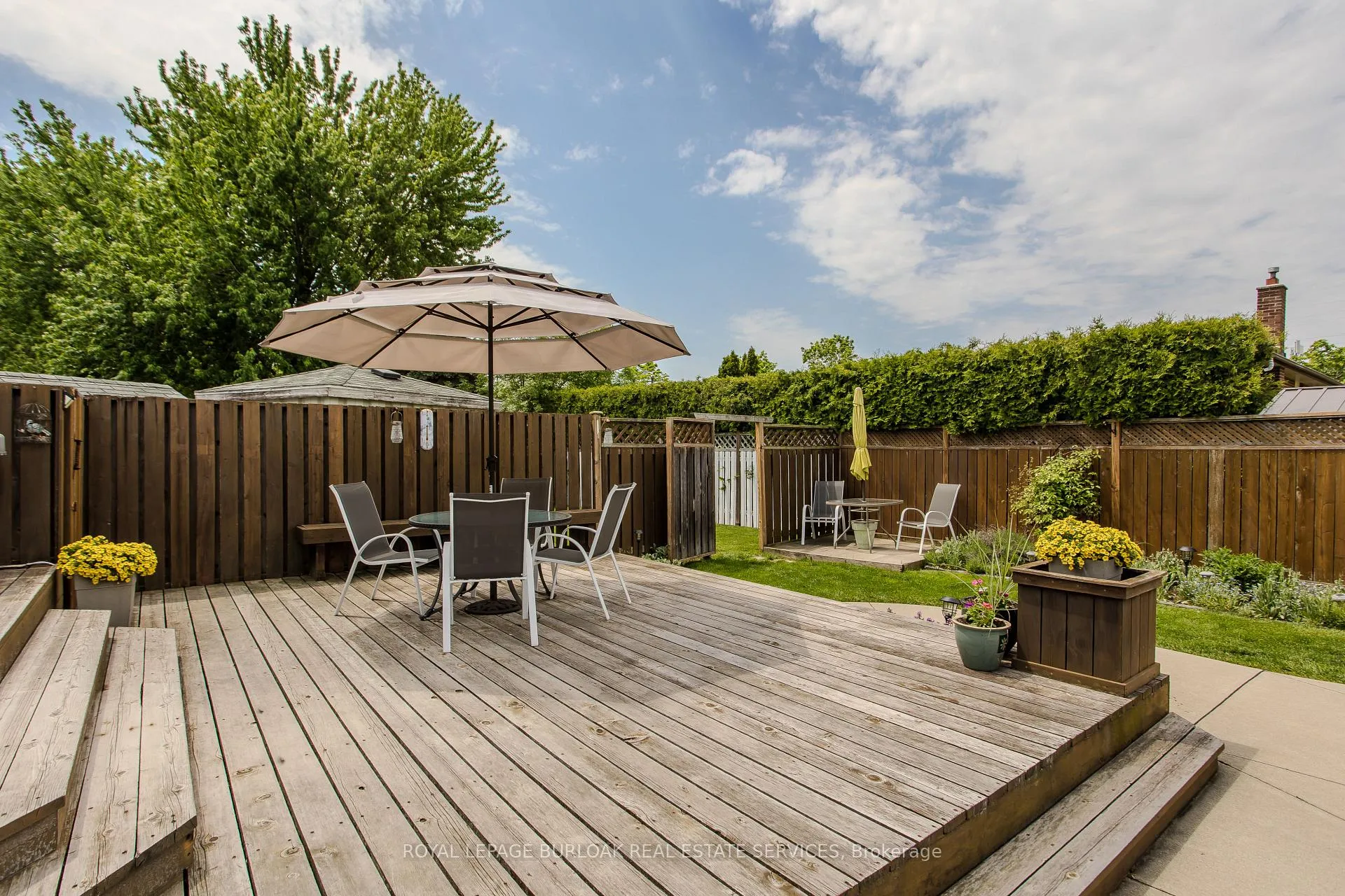 Photo 4 of 3125 Michael Crescent, Burlington, Palmer — HOMEH