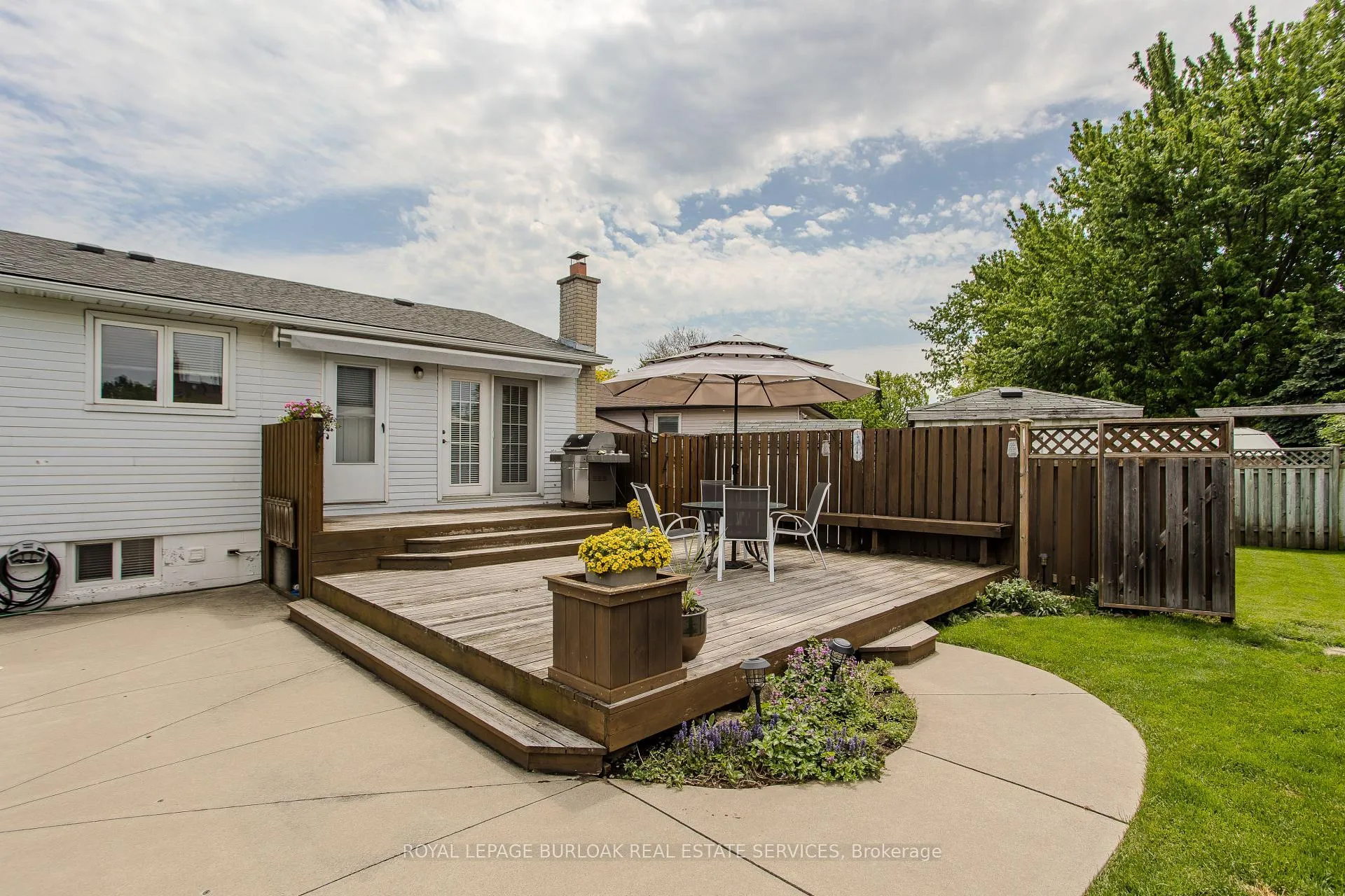 Photo 5 of 3125 Michael Crescent, Burlington, Palmer — HOMEH