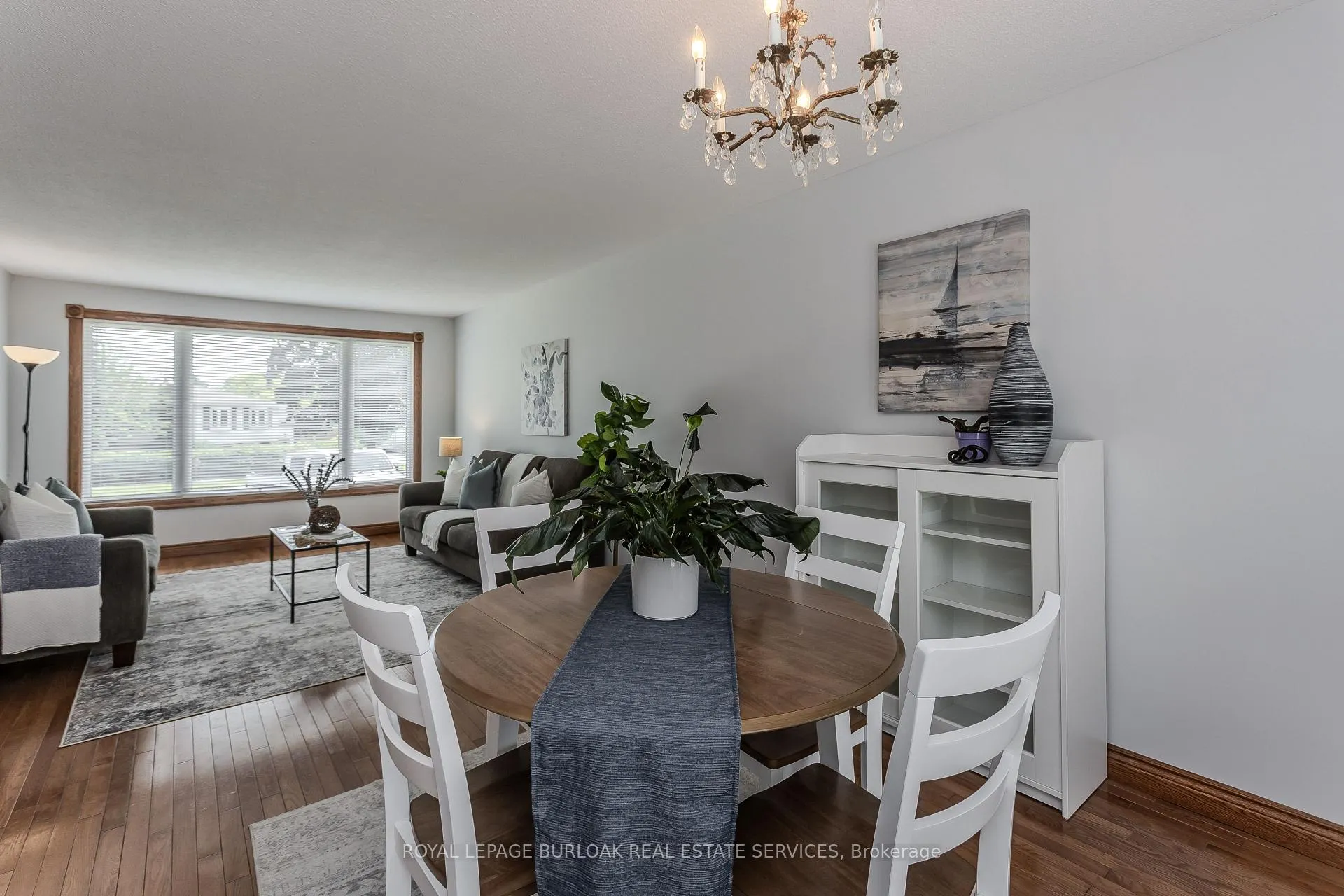 Photo 8 of 3125 Michael Crescent, Burlington, Palmer — HOMEH