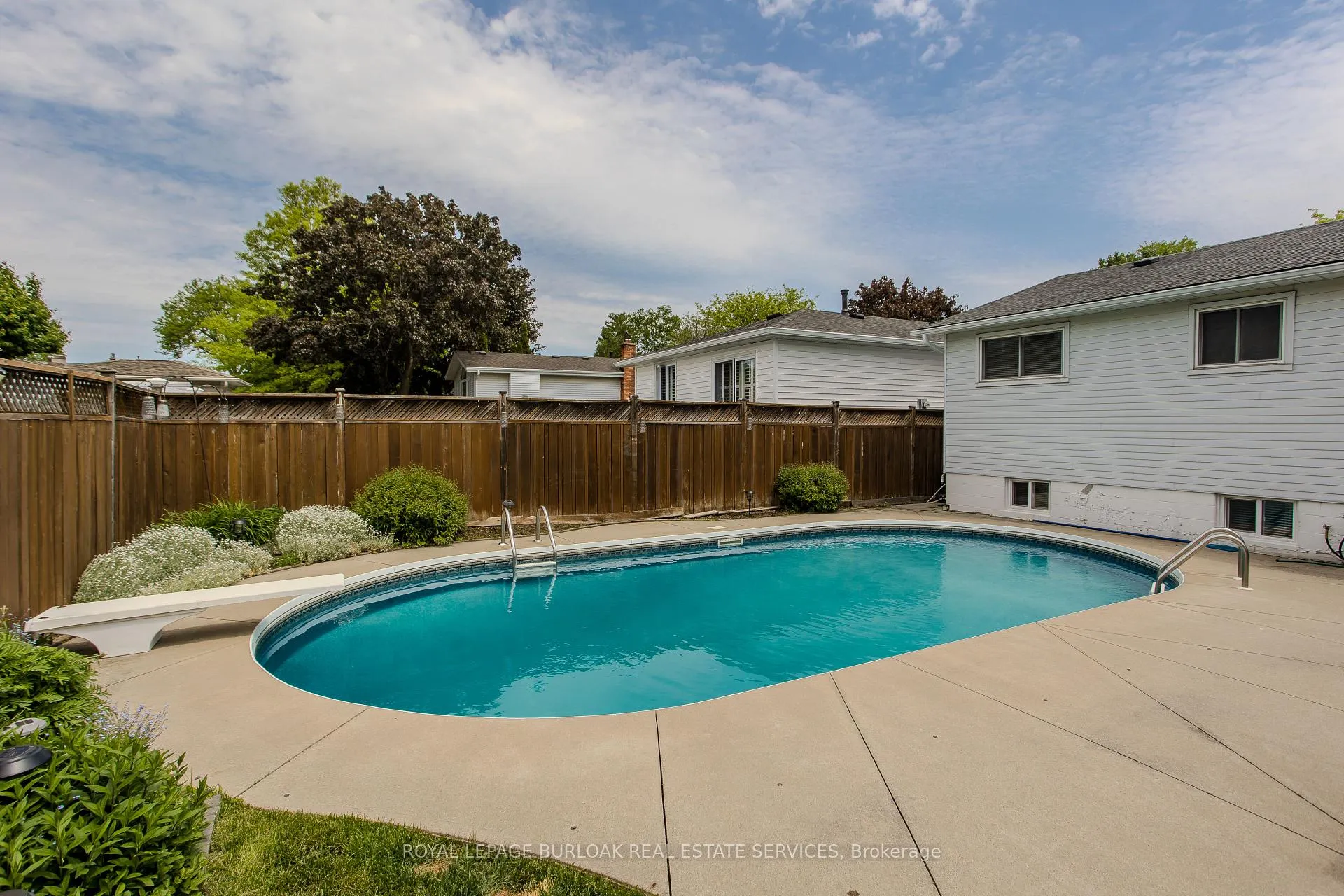 Photo 24 of 3125 Michael Crescent, Burlington, Palmer — HOMEH