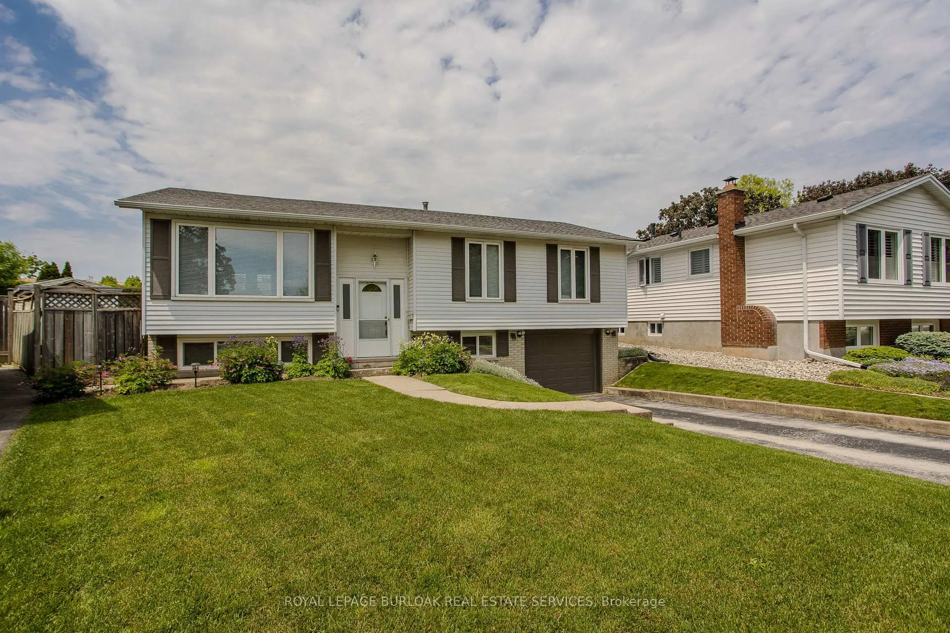 Photo 30 of 3125 Michael Crescent, Burlington, Palmer — HOMEH