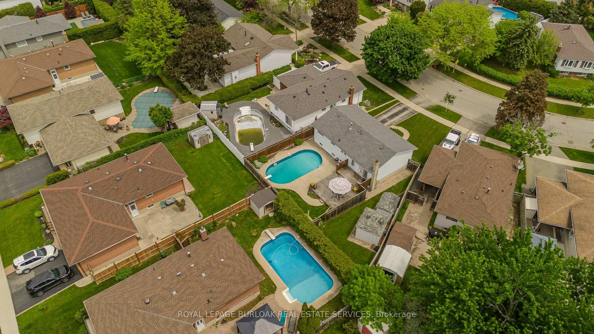 Photo 33 of 3125 Michael Crescent, Burlington, Palmer — HOMEH