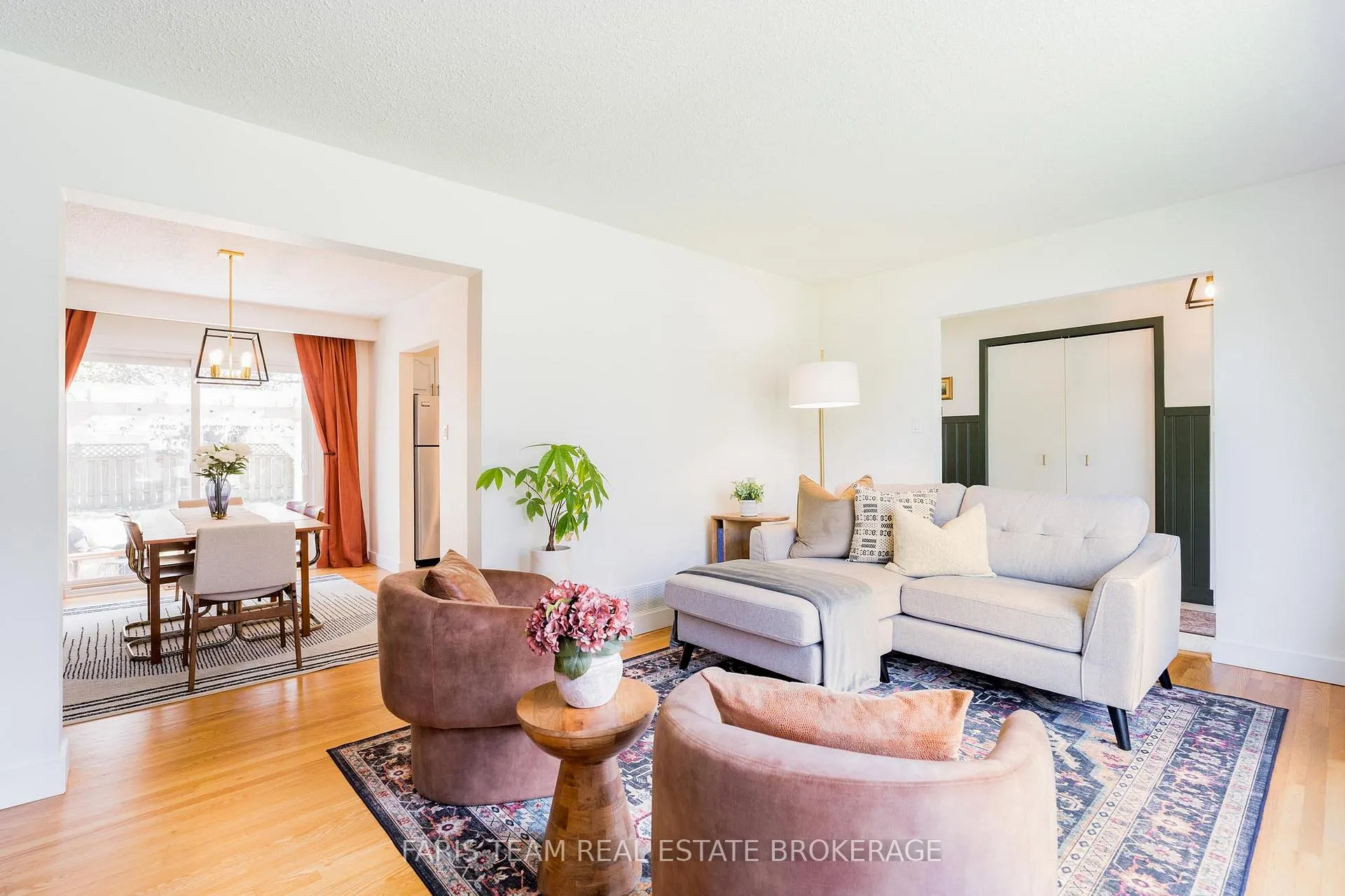 Photo 12 of 43 Jeffrey Street, Barrie, Grove East — HOMEH