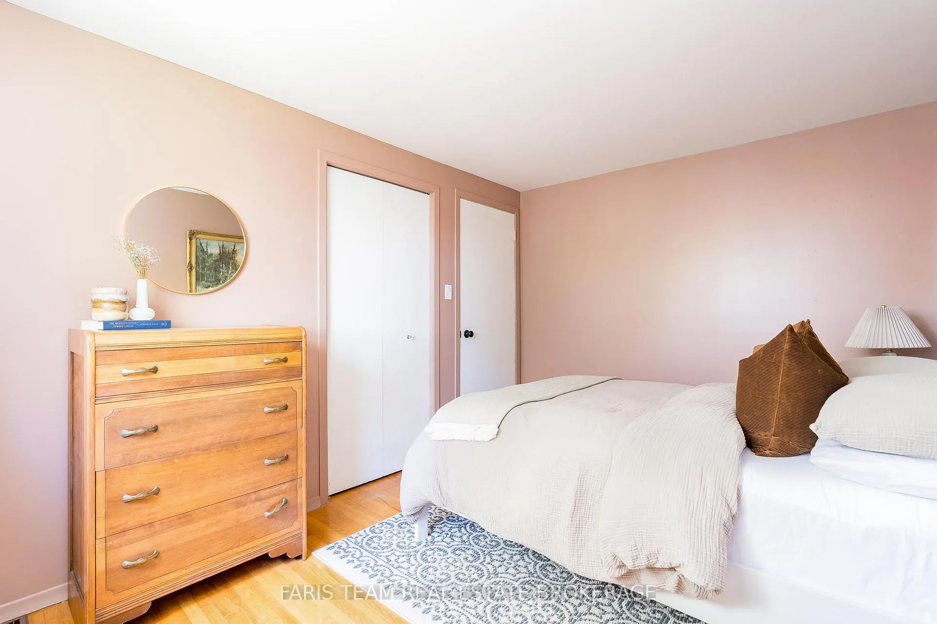 Photo 19 of 43 Jeffrey Street, Barrie, Grove East — HOMEH