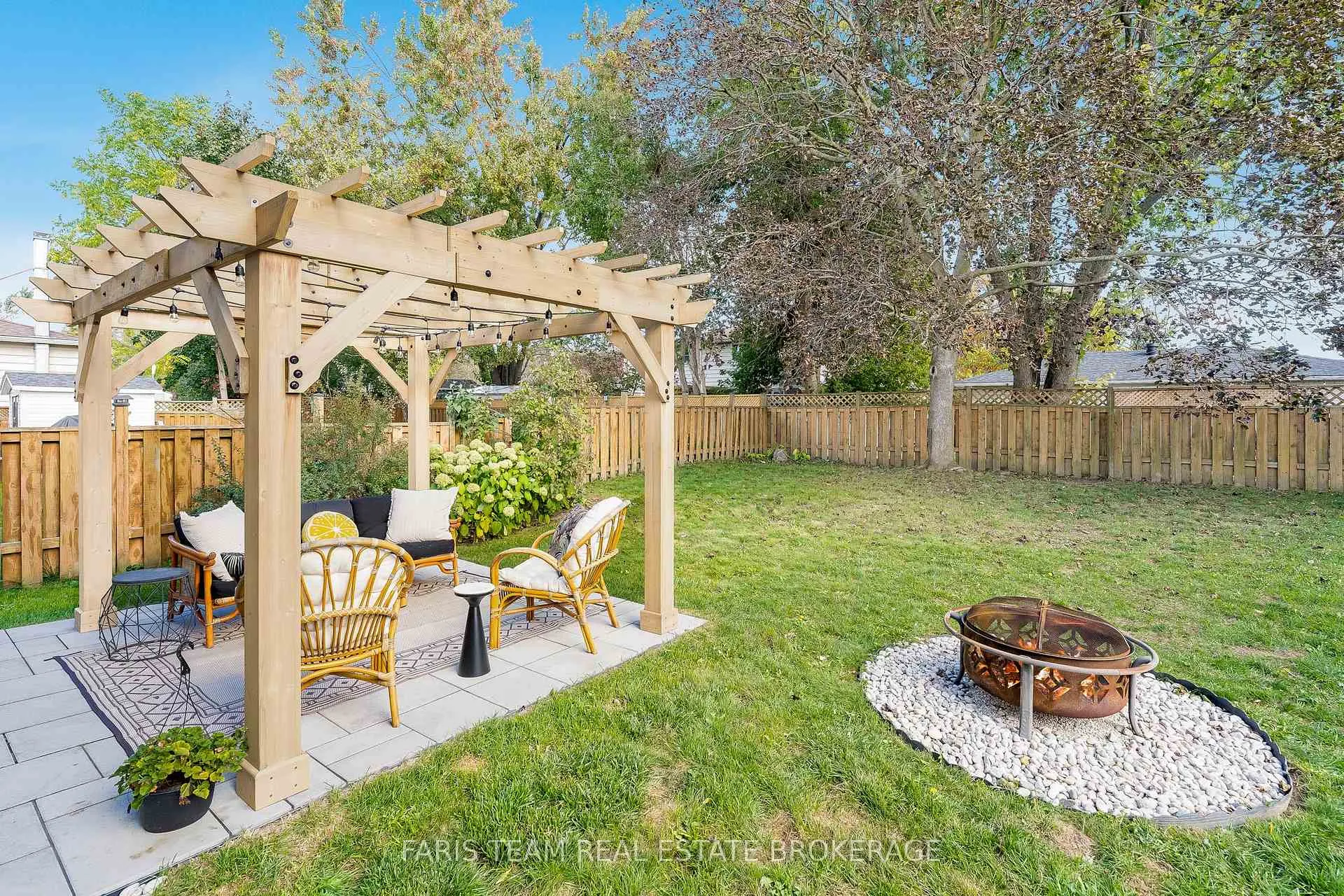 Photo 27 of 43 Jeffrey Street, Barrie, Grove East — HOMEH