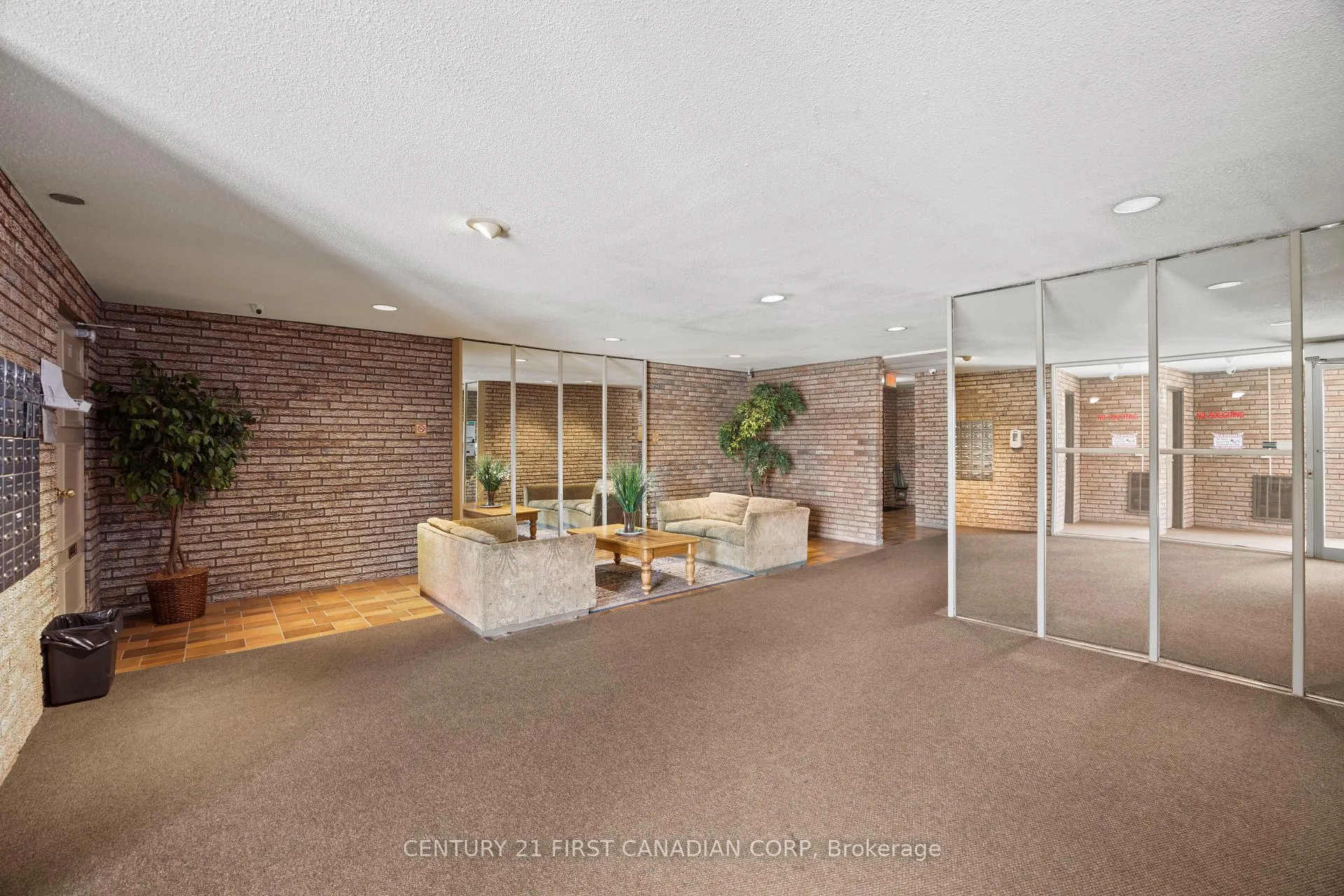Photo 3 of Unit 504, 1104 Jalna Boulevard, London, South X — HOMEH