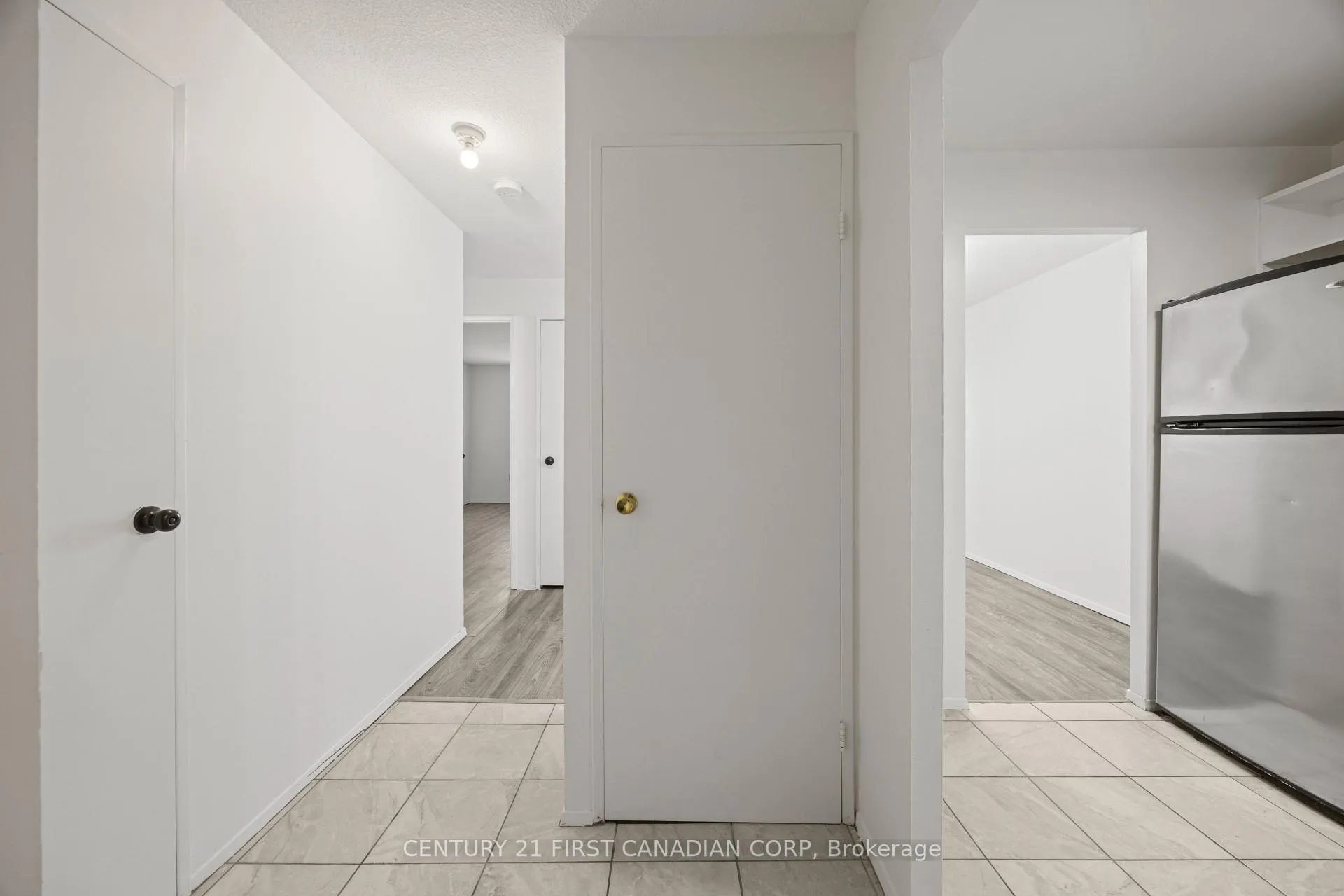 Photo 6 of Unit 504, 1104 Jalna Boulevard, London, South X — HOMEH