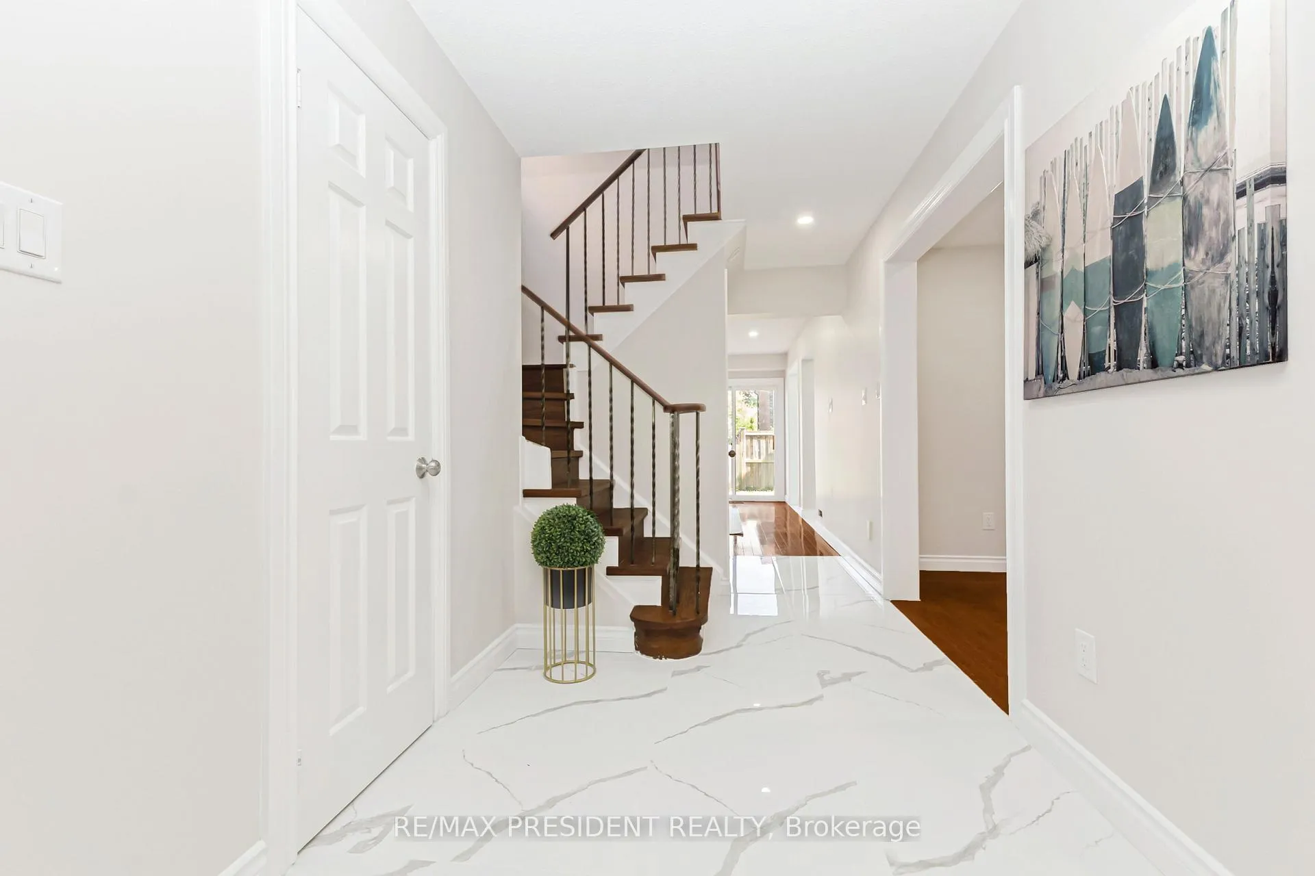 Photo 9 of 19 Copeland Road, Brampton, Fletcher's West — HOMEH