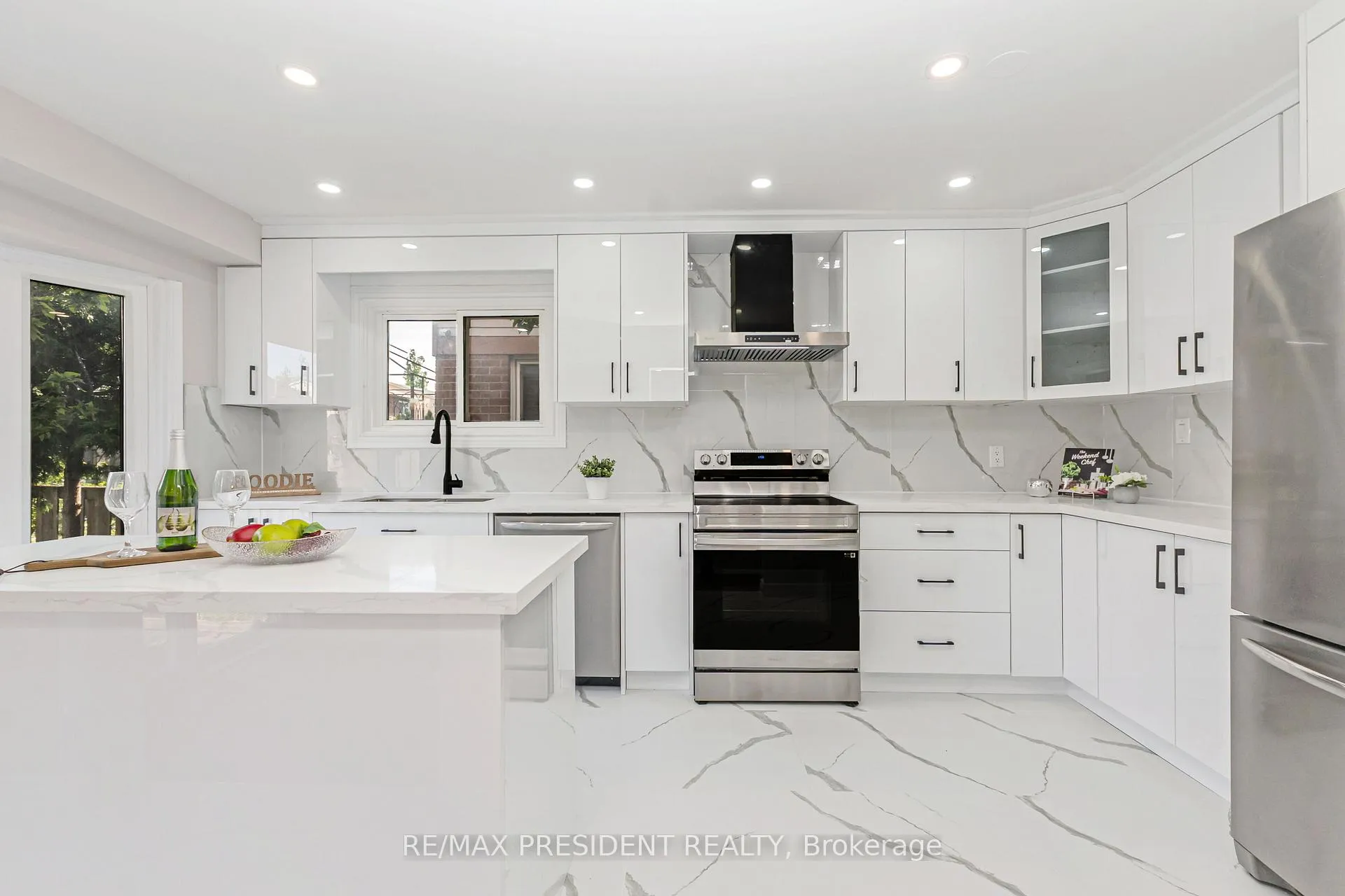 Photo 24 of 19 Copeland Road, Brampton, Fletcher's West — HOMEH