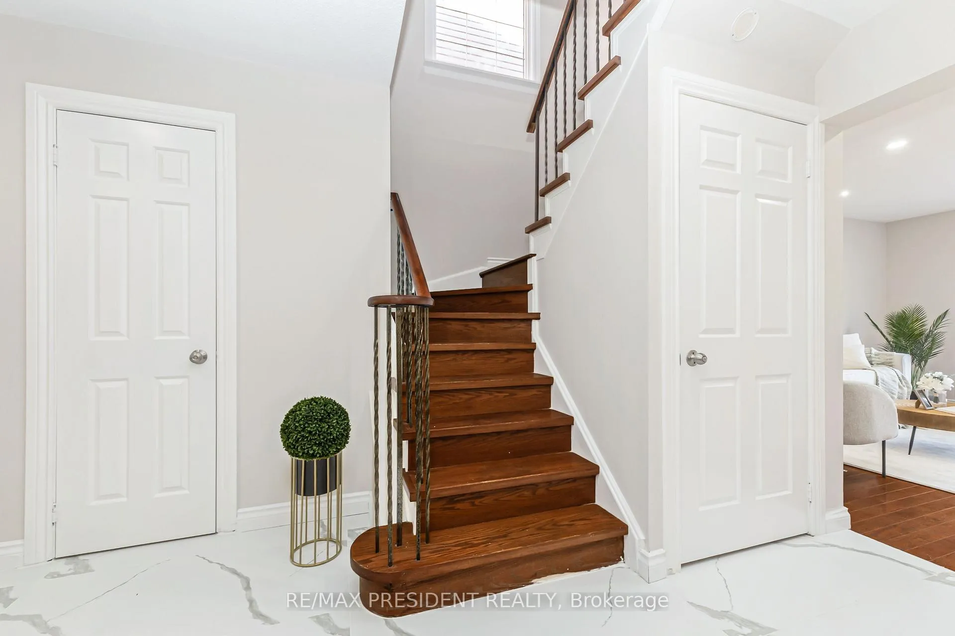 Photo 32 of 19 Copeland Road, Brampton, Fletcher's West — HOMEH