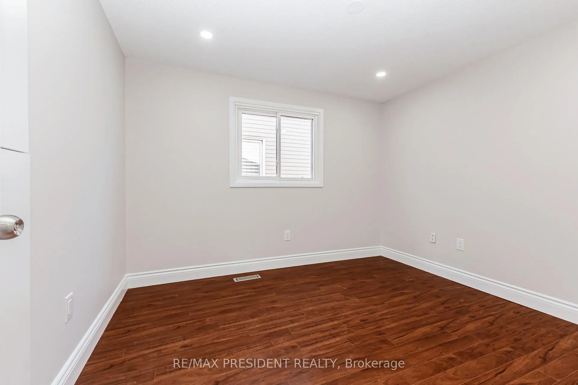 Photo 41 of 19 Copeland Road, Brampton, Fletcher's West — HOMEH