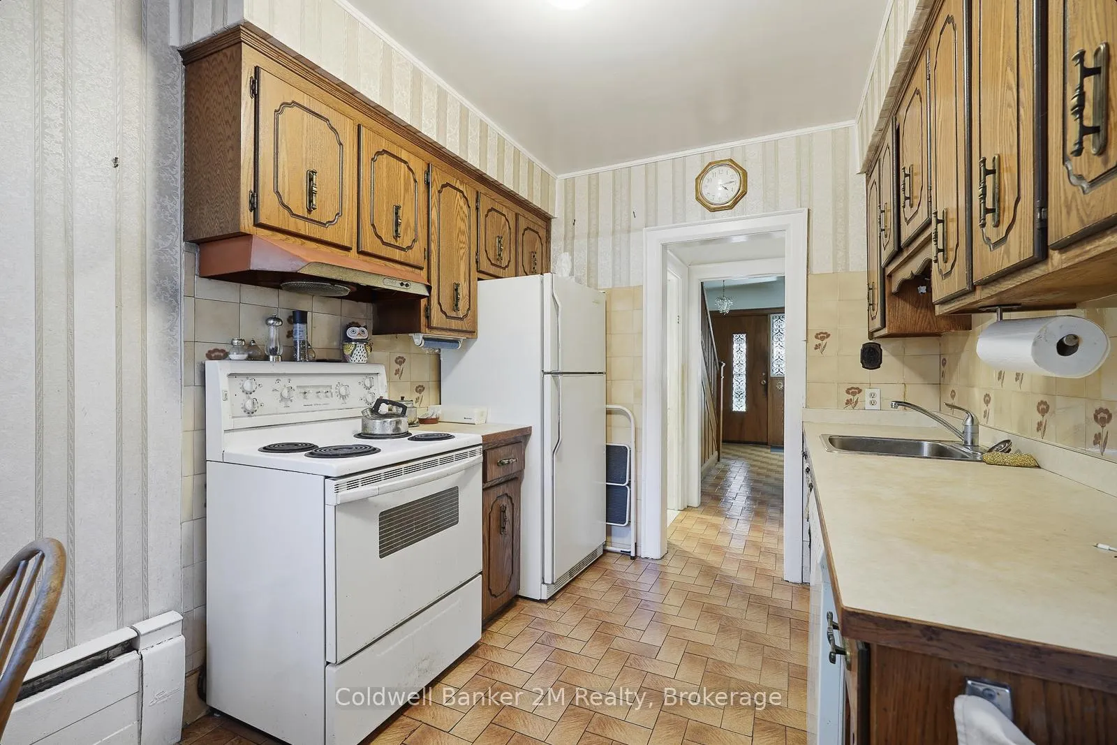 Photo 11 of 296 Briar Hill Avenue, Toronto, Lawrence Park South — HOMEH