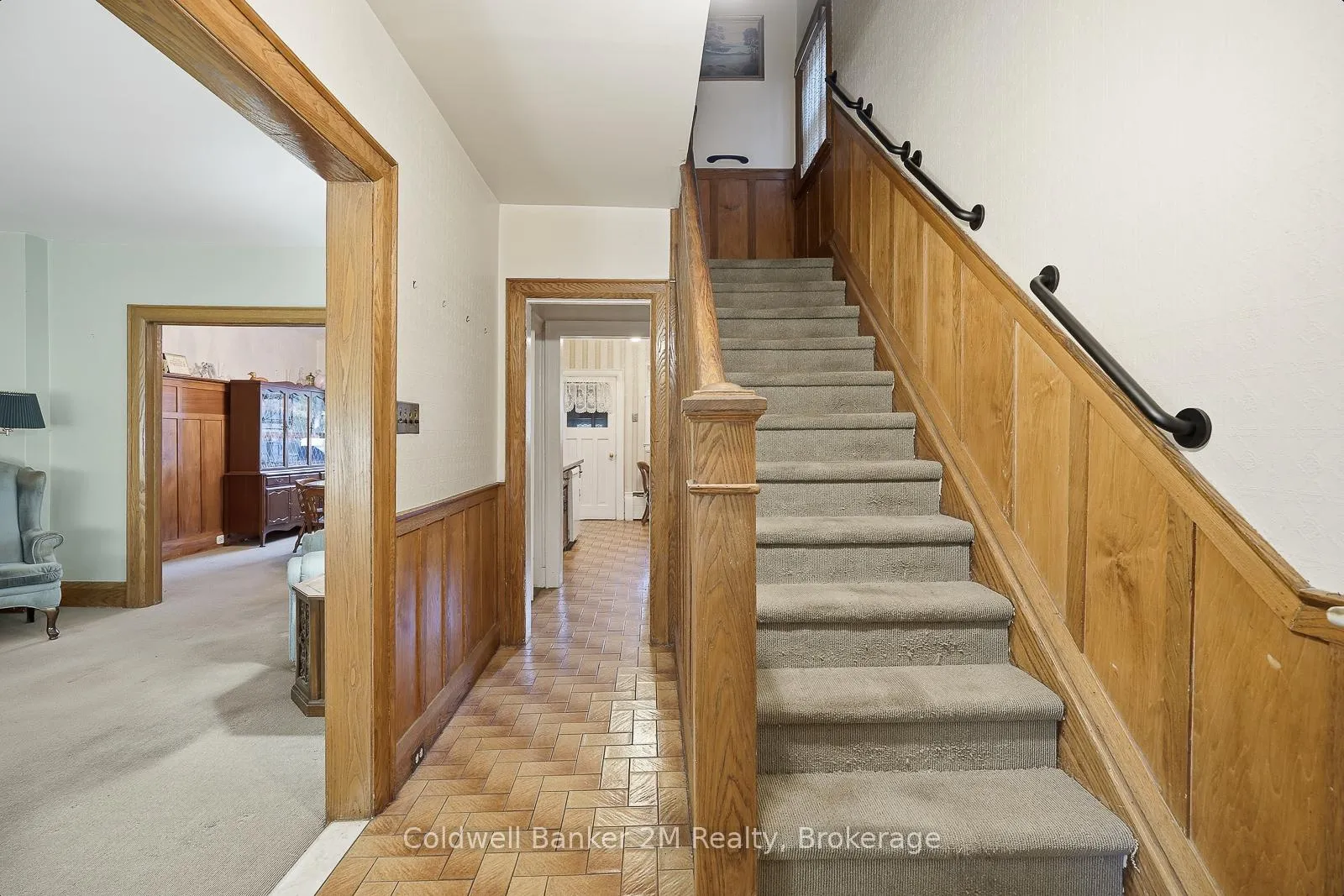 Photo 13 of 296 Briar Hill Avenue, Toronto, Lawrence Park South — HOMEH
