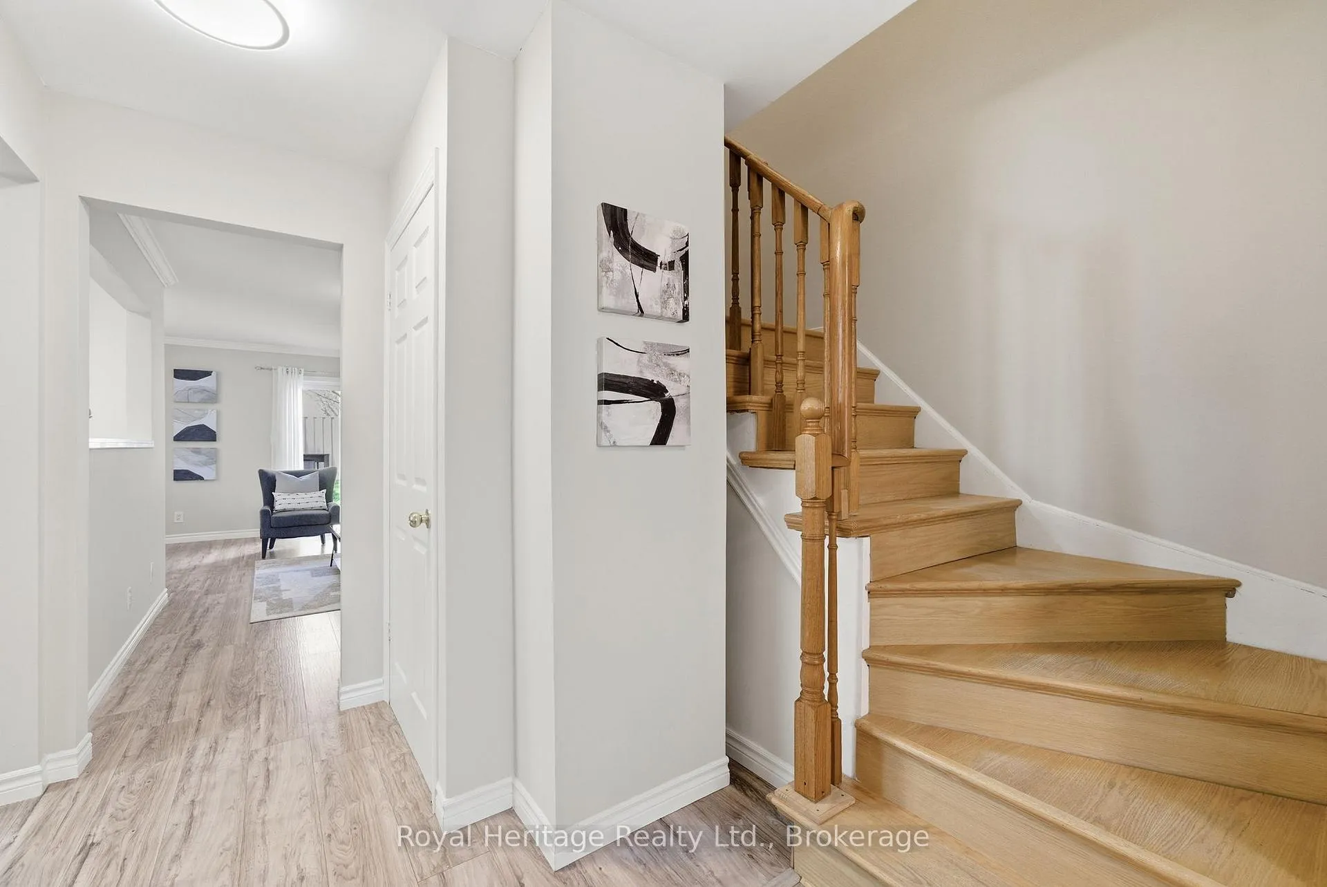 Photo 12 of 24 Summerlea Court, Clarington, Courtice — HOMEH