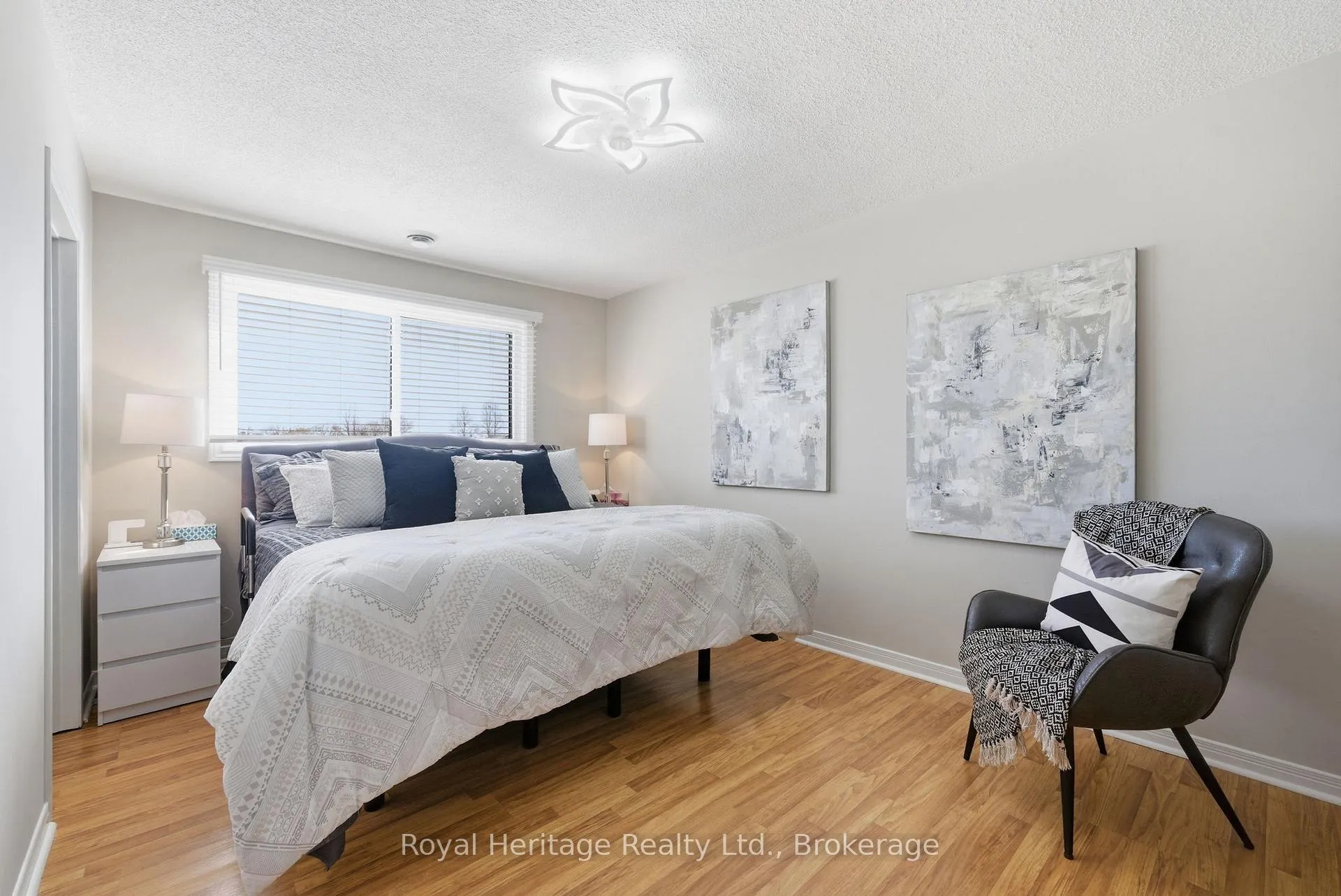 Photo 15 of 24 Summerlea Court, Clarington, Courtice — HOMEH