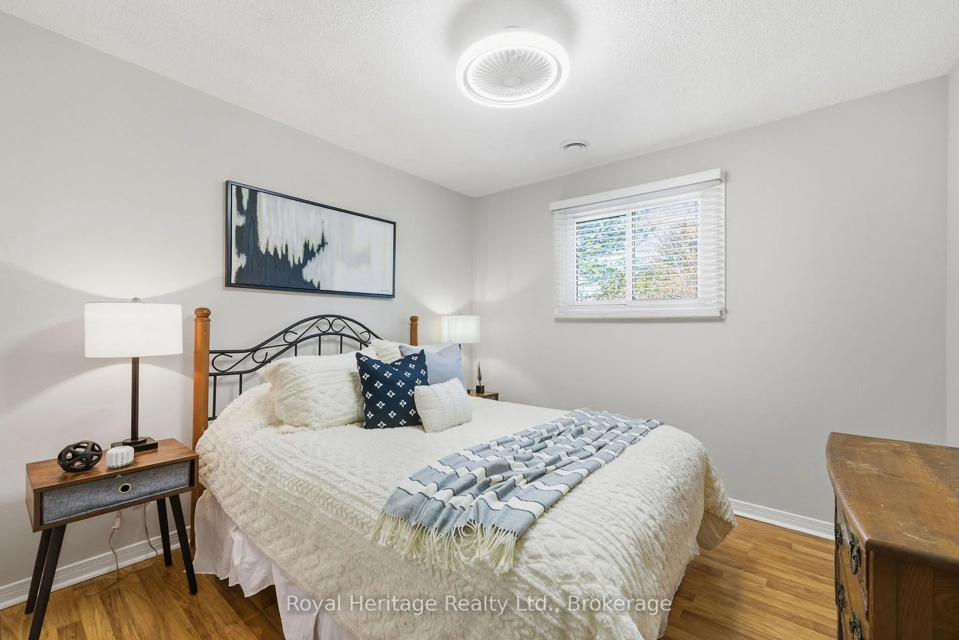 Photo 17 of 24 Summerlea Court, Clarington, Courtice — HOMEH