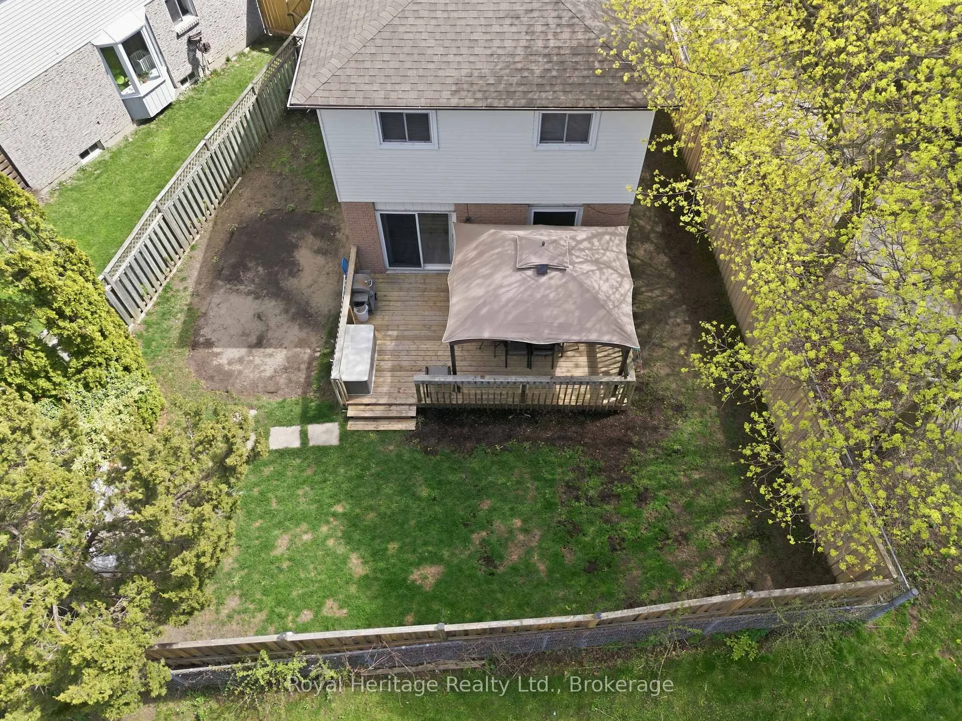 Photo 21 of 24 Summerlea Court, Clarington, Courtice — HOMEH
