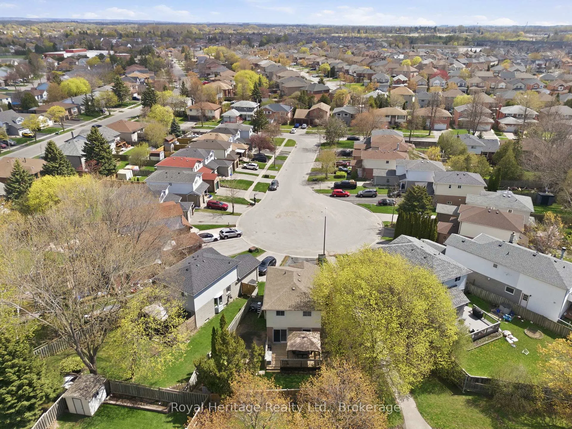 Photo 23 of 24 Summerlea Court, Clarington, Courtice — HOMEH
