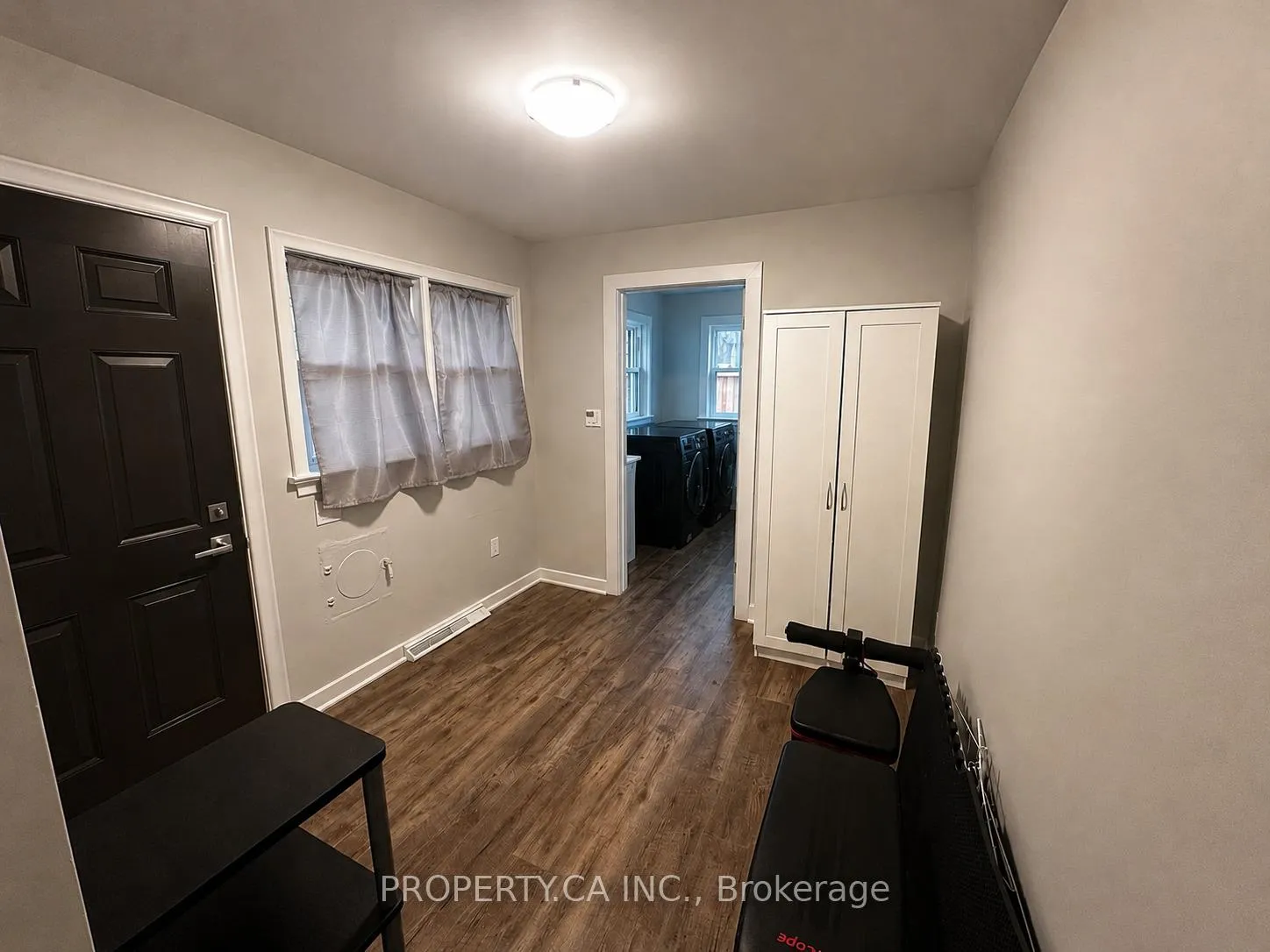Photo 5 of Unit Upper, 9 Garnet Road, Brantford — HOMEH